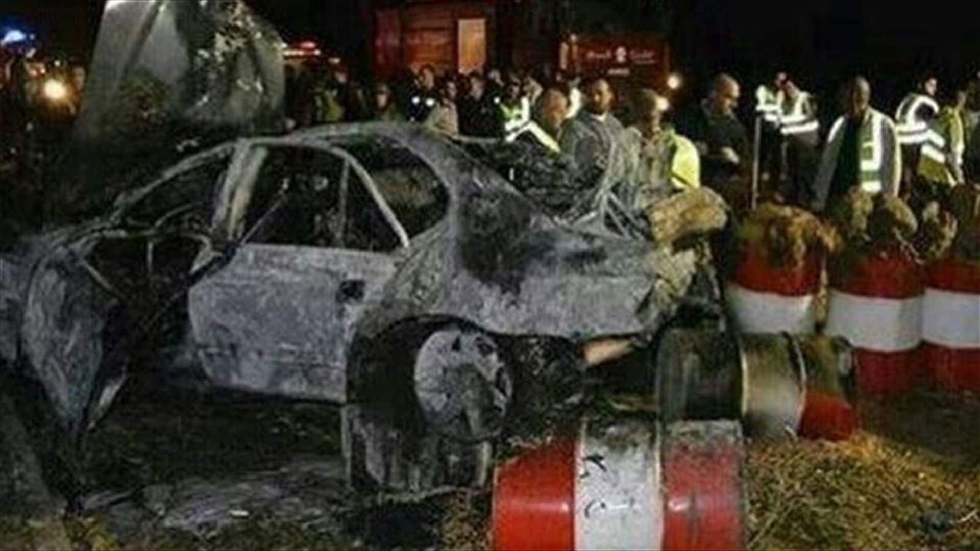 صقر طلب تسليم جثث شهداء انفجار عرسال الى ذويهم