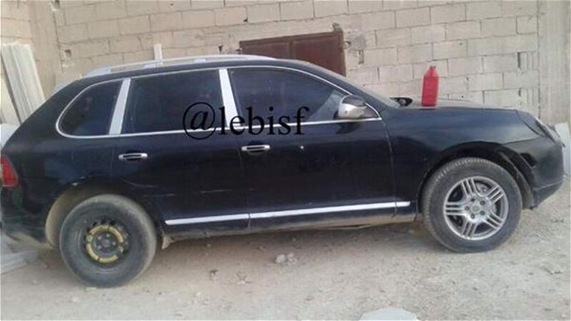 Security forces seize stolen vehicles in Arsal