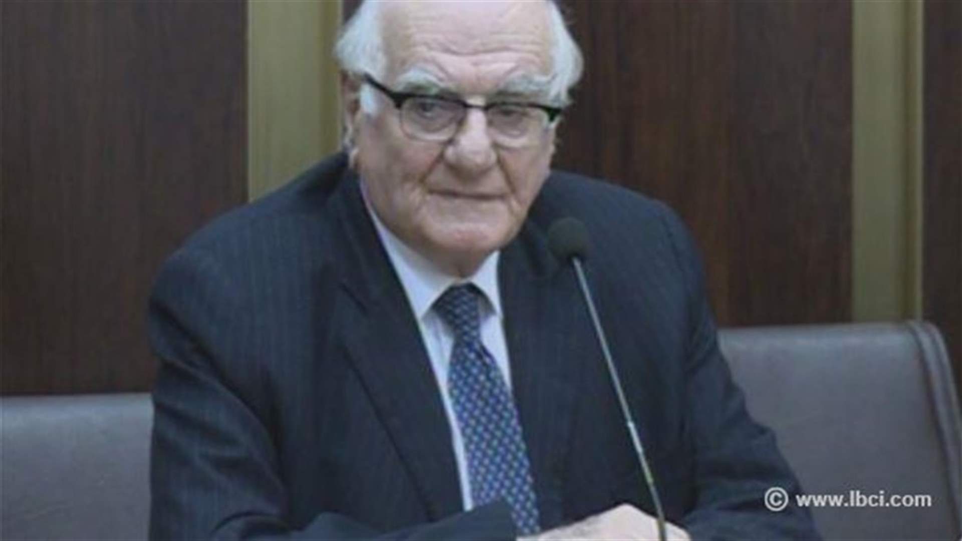 جريج : بري قرر احالة مشروع قانون متعاقدي الاعلام للجان المشتركة
