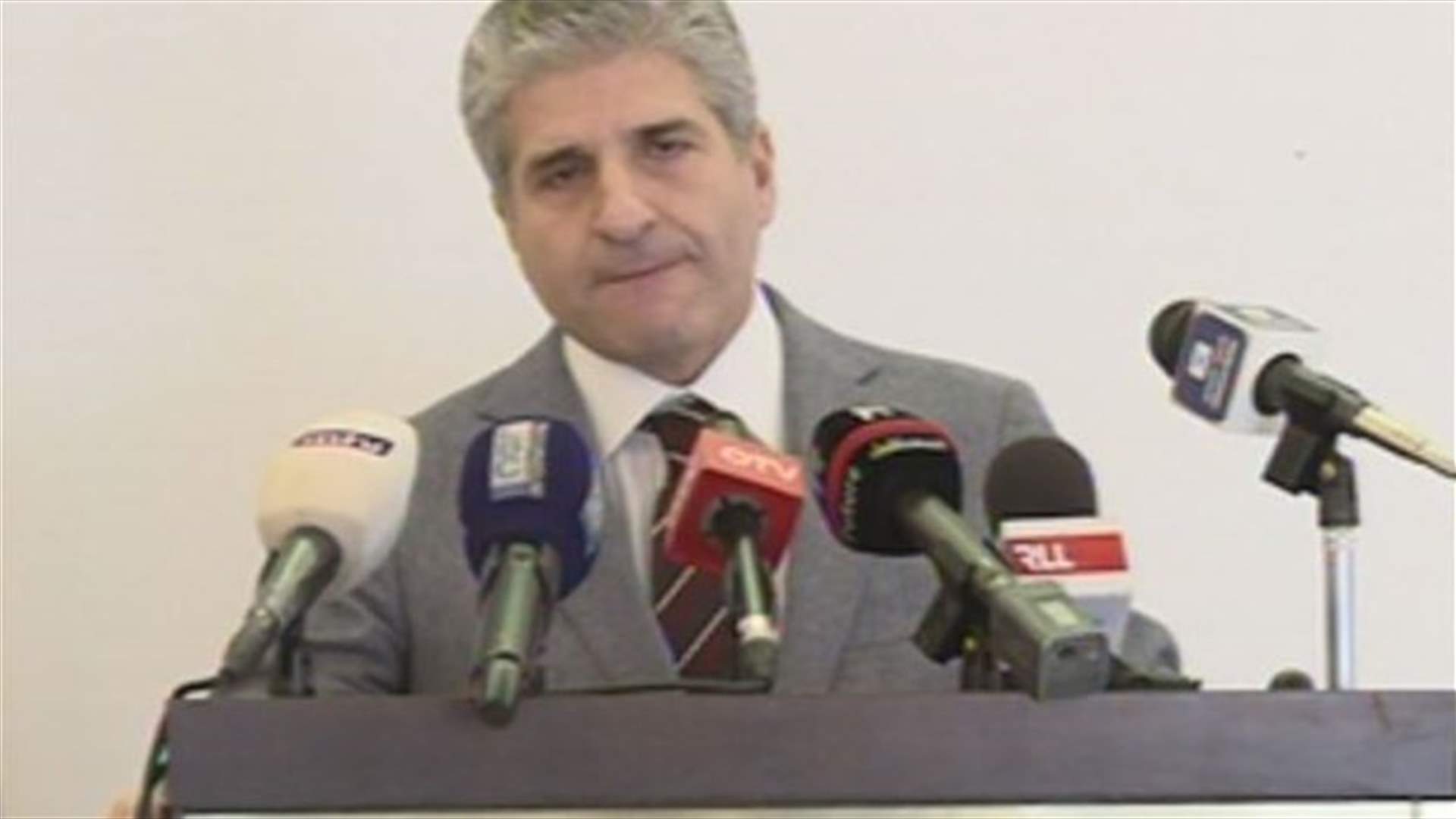 الاسعد: حزب الله لن يقبل برئيس قوي وتوافقي ما لم يكن موالياً له