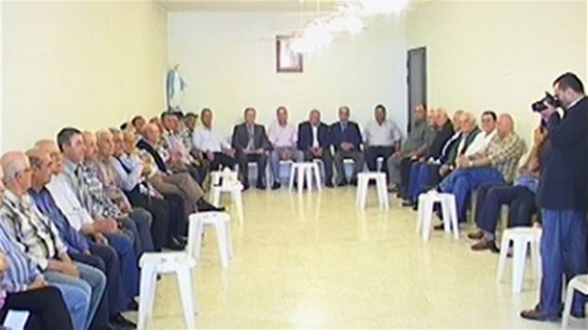  لقاء جامع بكنيسة بلدة الجميلية رفضا لاقامة مخيم للنازحين