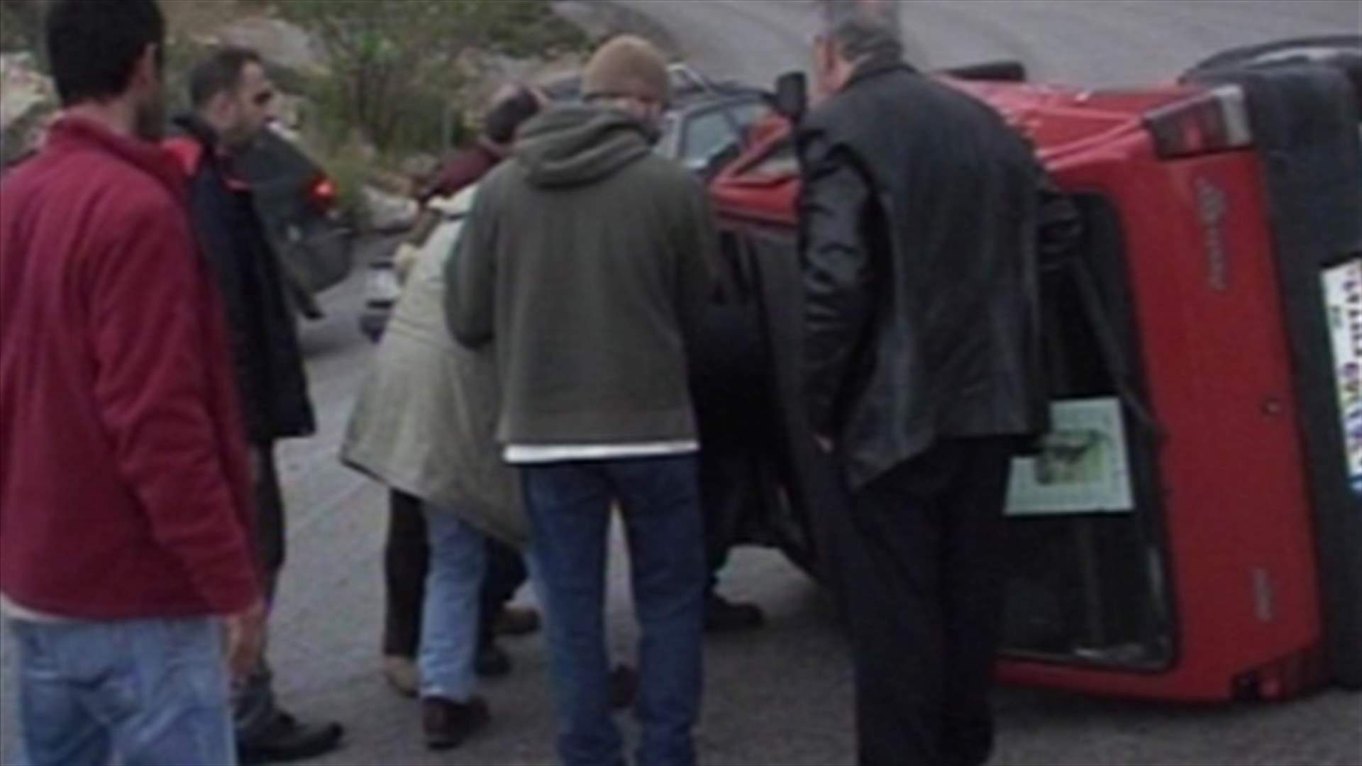 3 injured in car accident at Bkerke intersection
