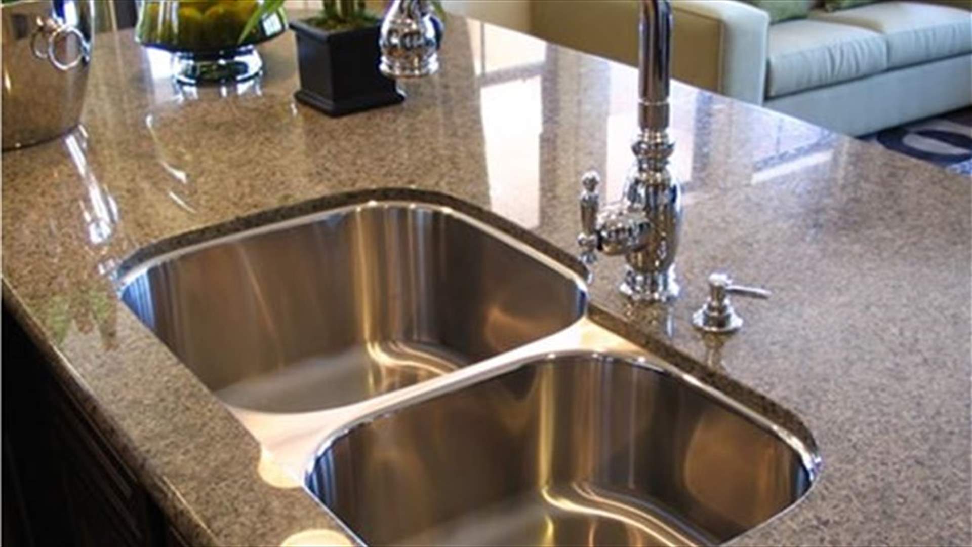 Thieves rob home, take everything, even the kitchen sink