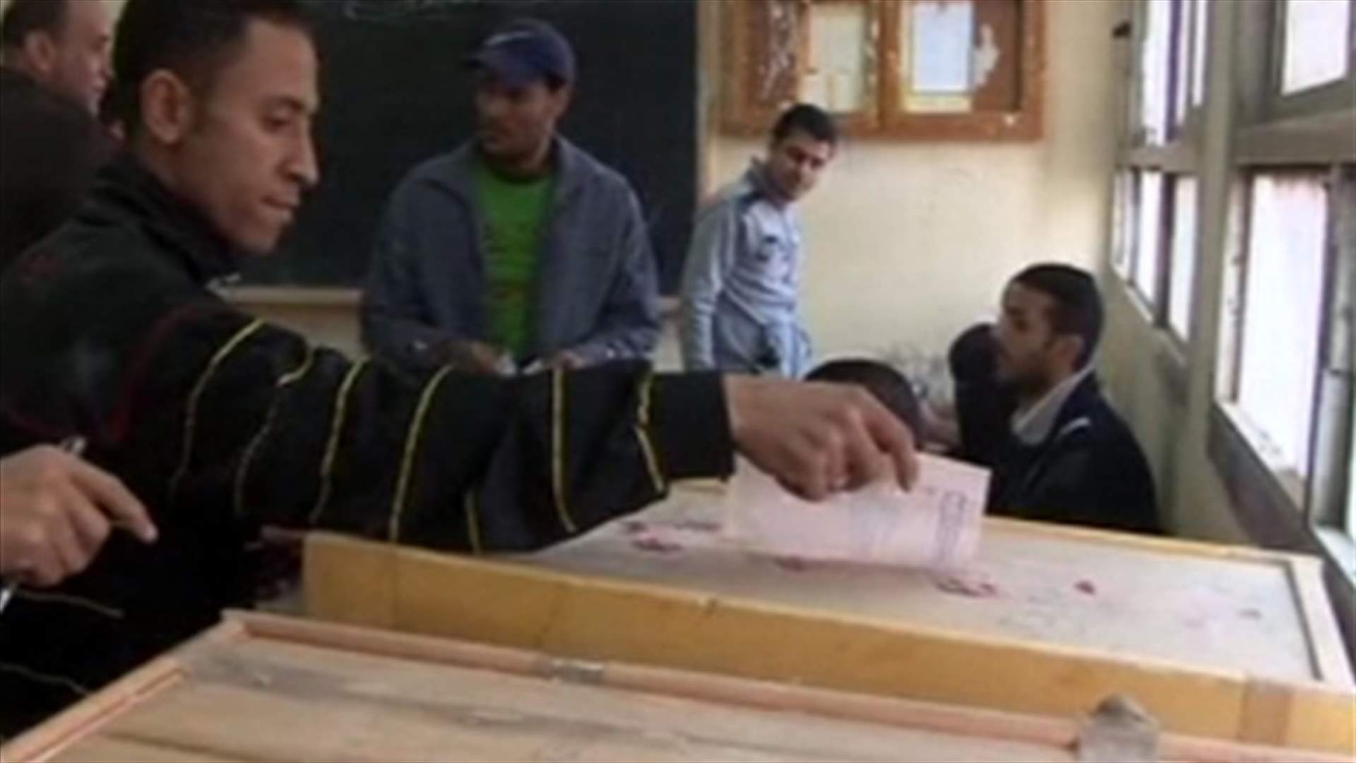 بدء التصويت في المرحلة الاخيرة من الانتخابات المصرية