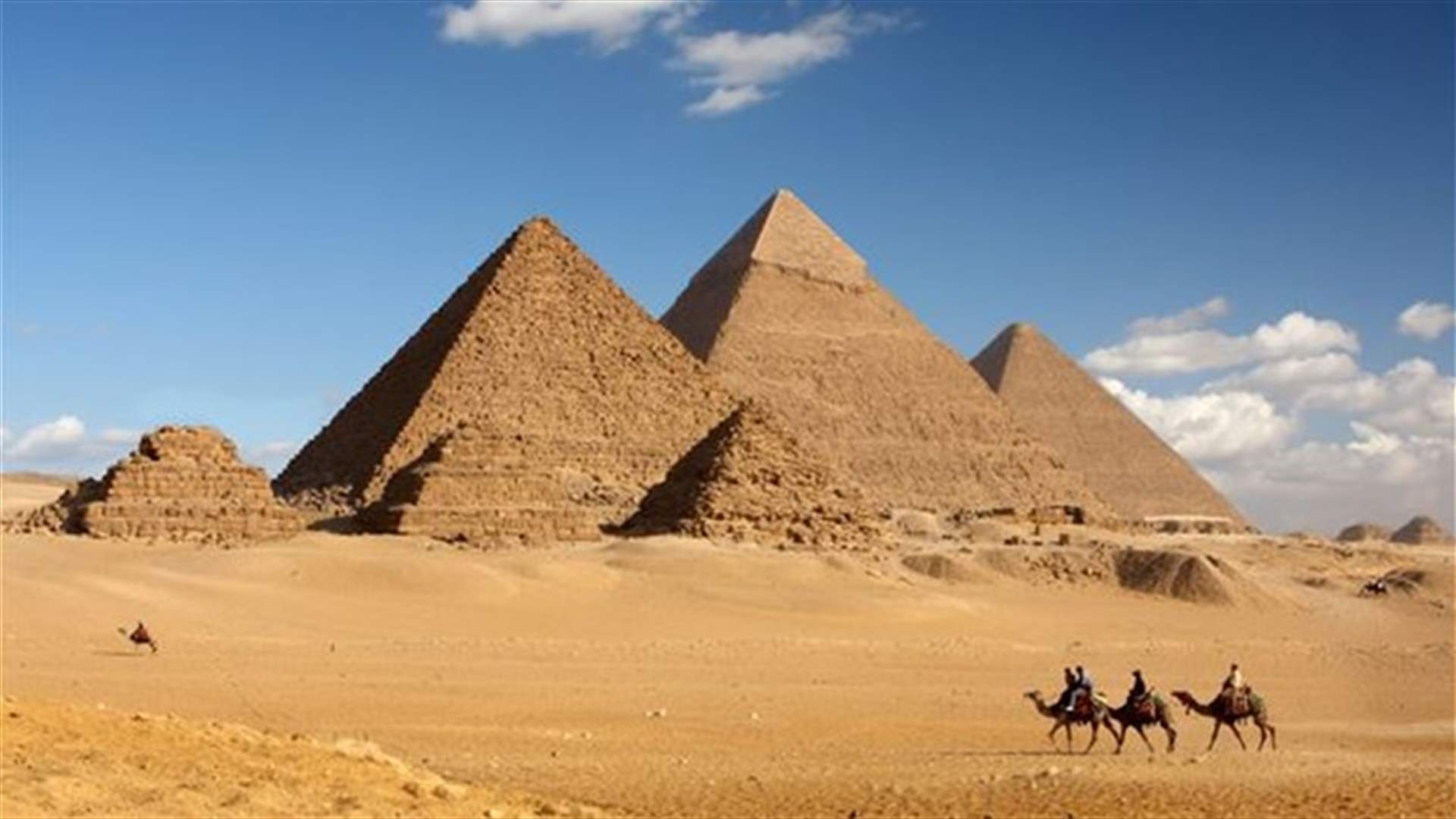 اكتشاف سرّ بناء الأهرامات!