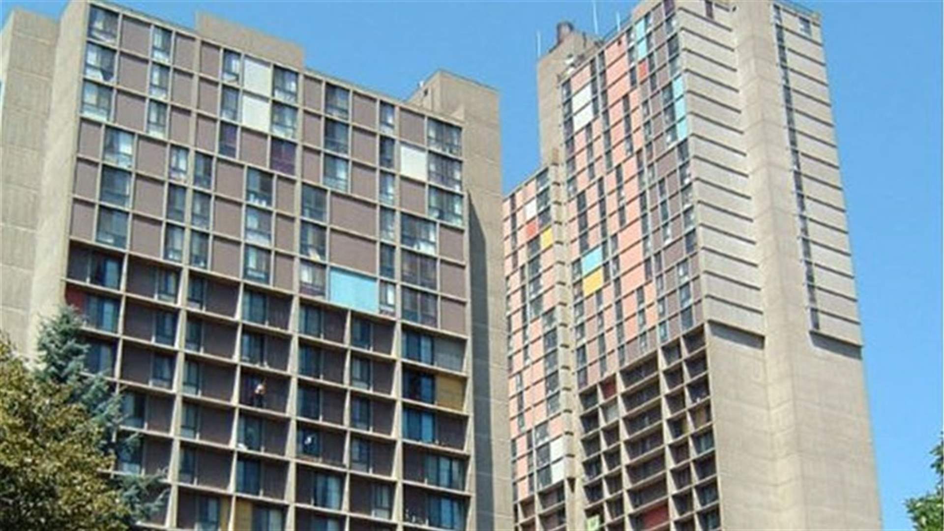 Boy survives 11-story fall from US building