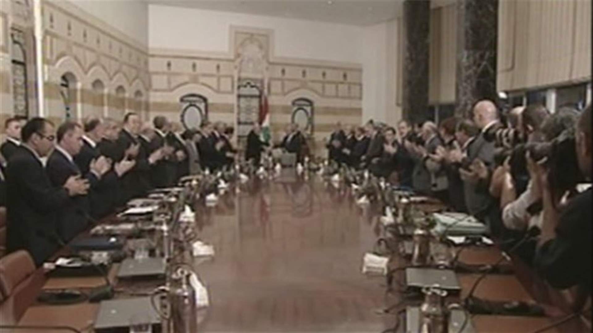 Lebanese cabinet holds last session under Sleiman’s term