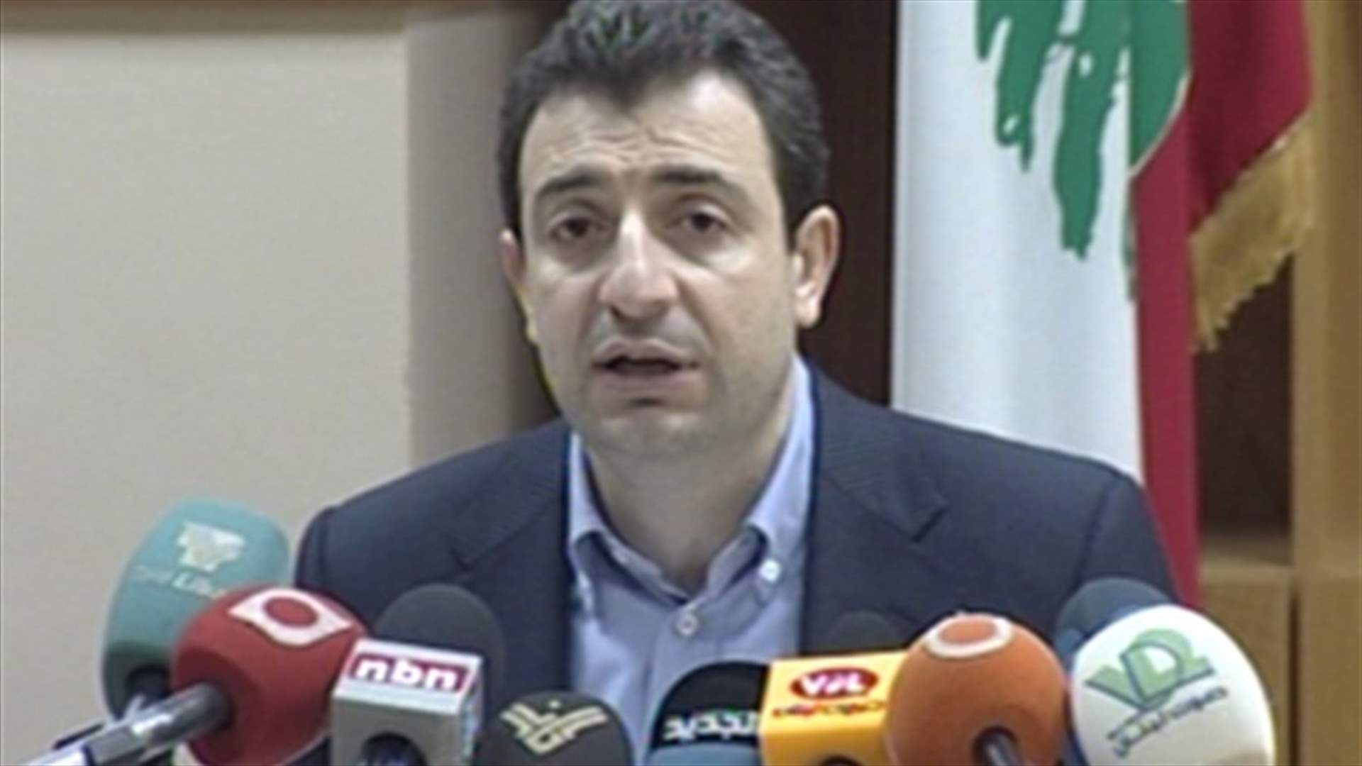 ابو فاعور :  المؤسسات التي لا تلتزم بالمواصفات يجب الا تبقى عبئا