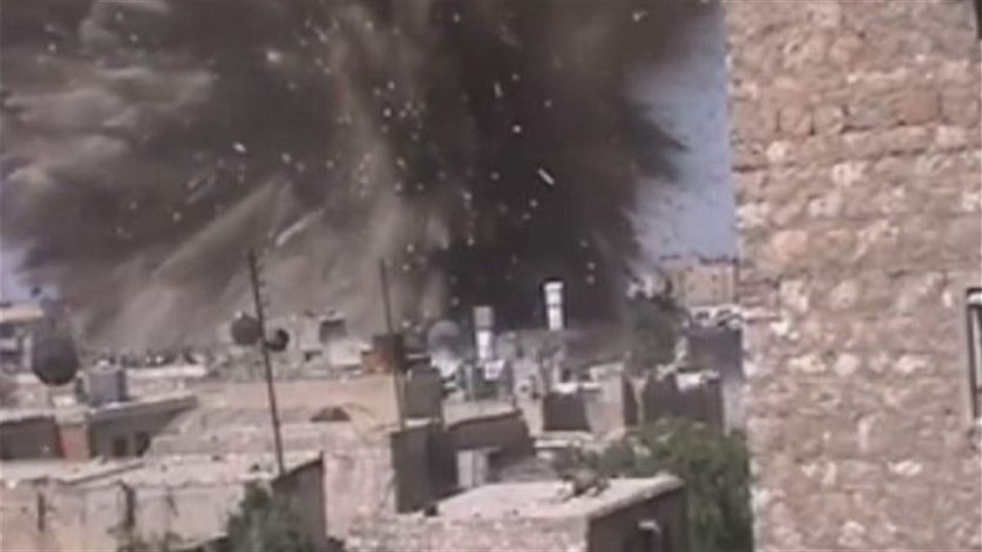 Tunnel bomb in Aleppo kills 40 Syrian soldiers - rebels