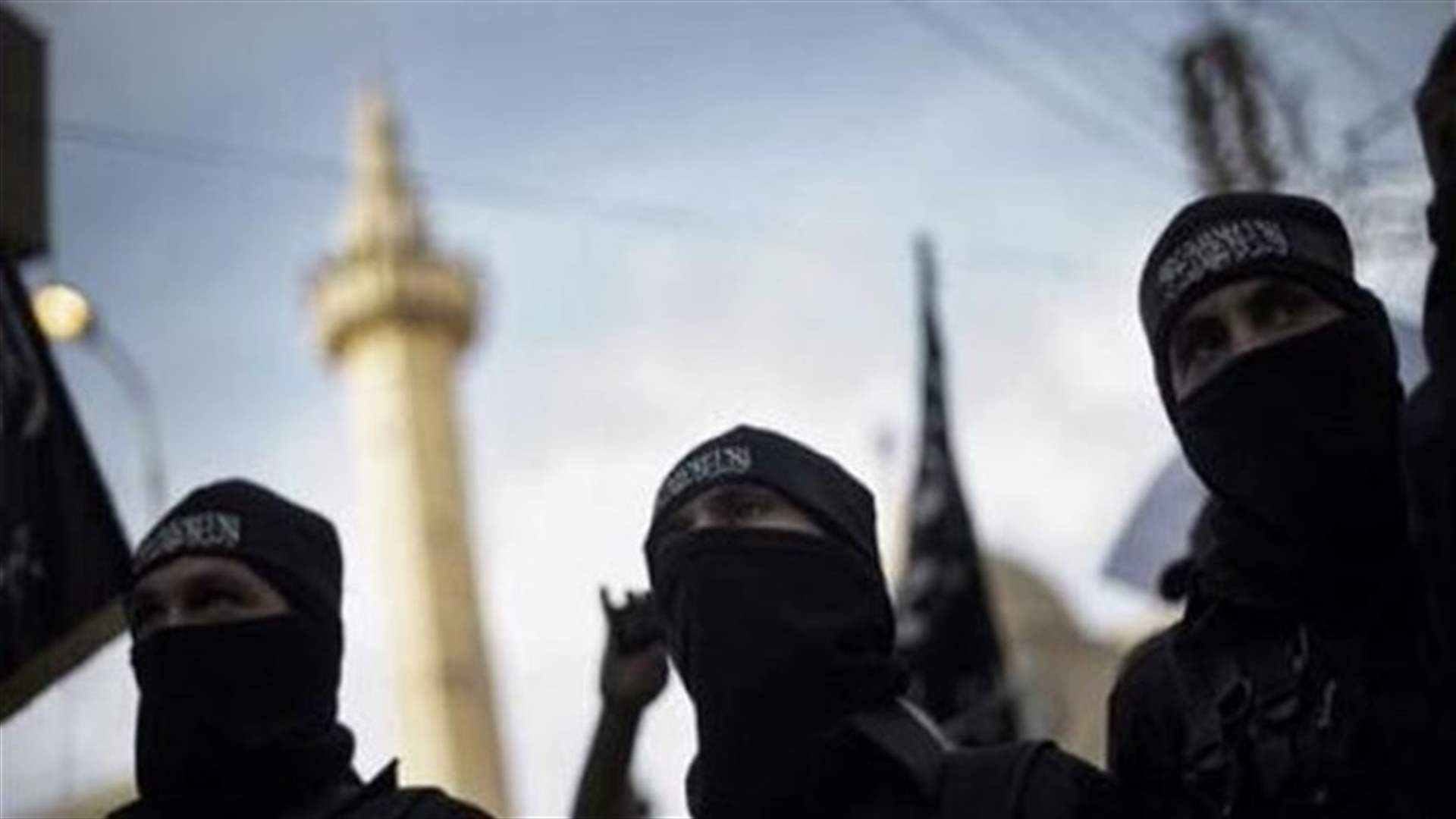 تنظيم داعش يعدم سوريا تجاوز المئة من العمر واربعة من افراد اسرته العلوية 