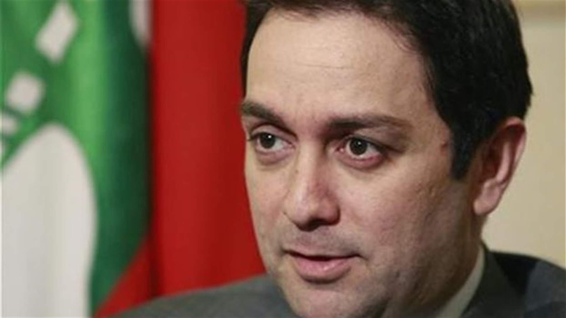 زياد بارود يقود دراجة نارية... ويرفض قرار المنع