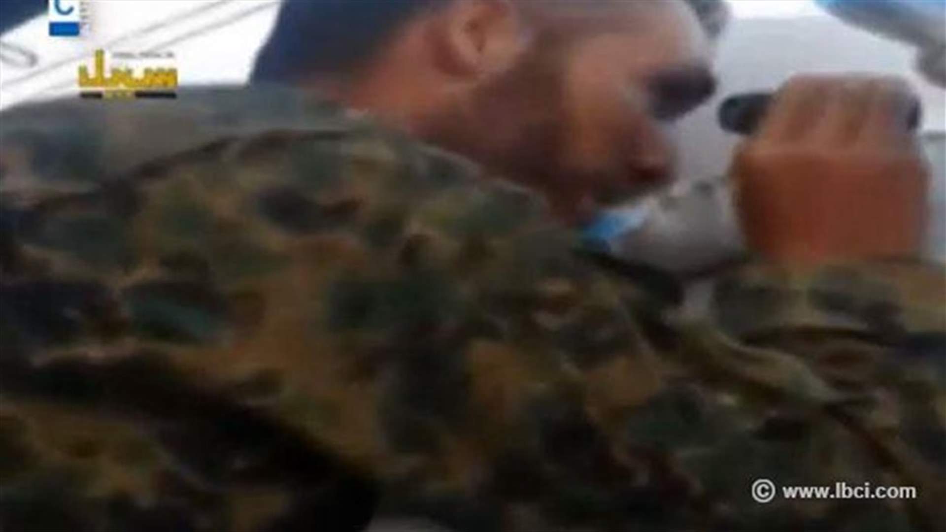 VIDEO: Members of Hezbollah seen near border fence of Qonaitra 