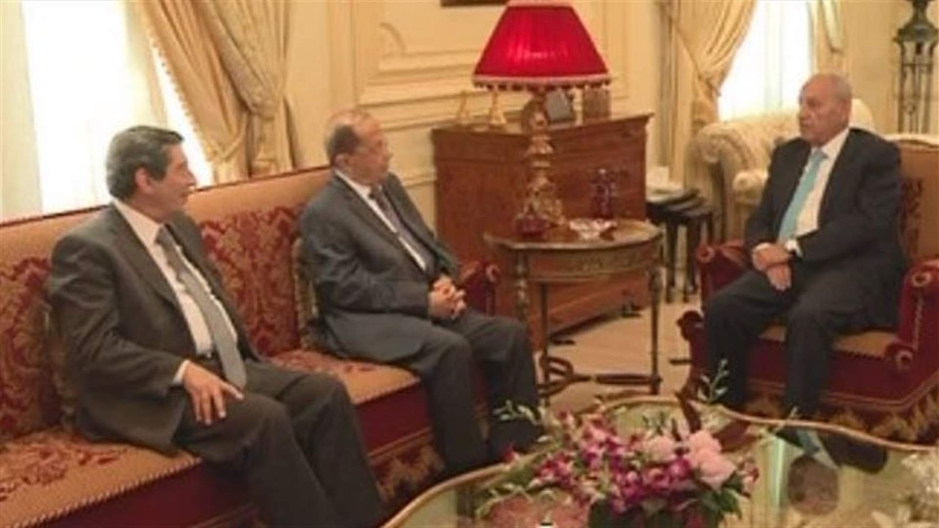 نصائح بري لعون: تعبيد طريق بعبدا.. يحتاج للمختارة