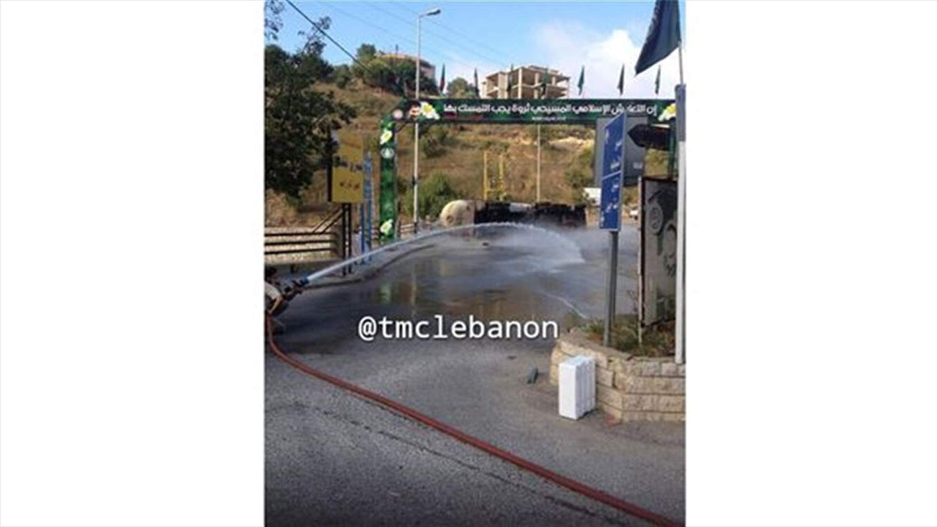 قطع الطريق في تبنين جراء انقلاب صهريج غاز 