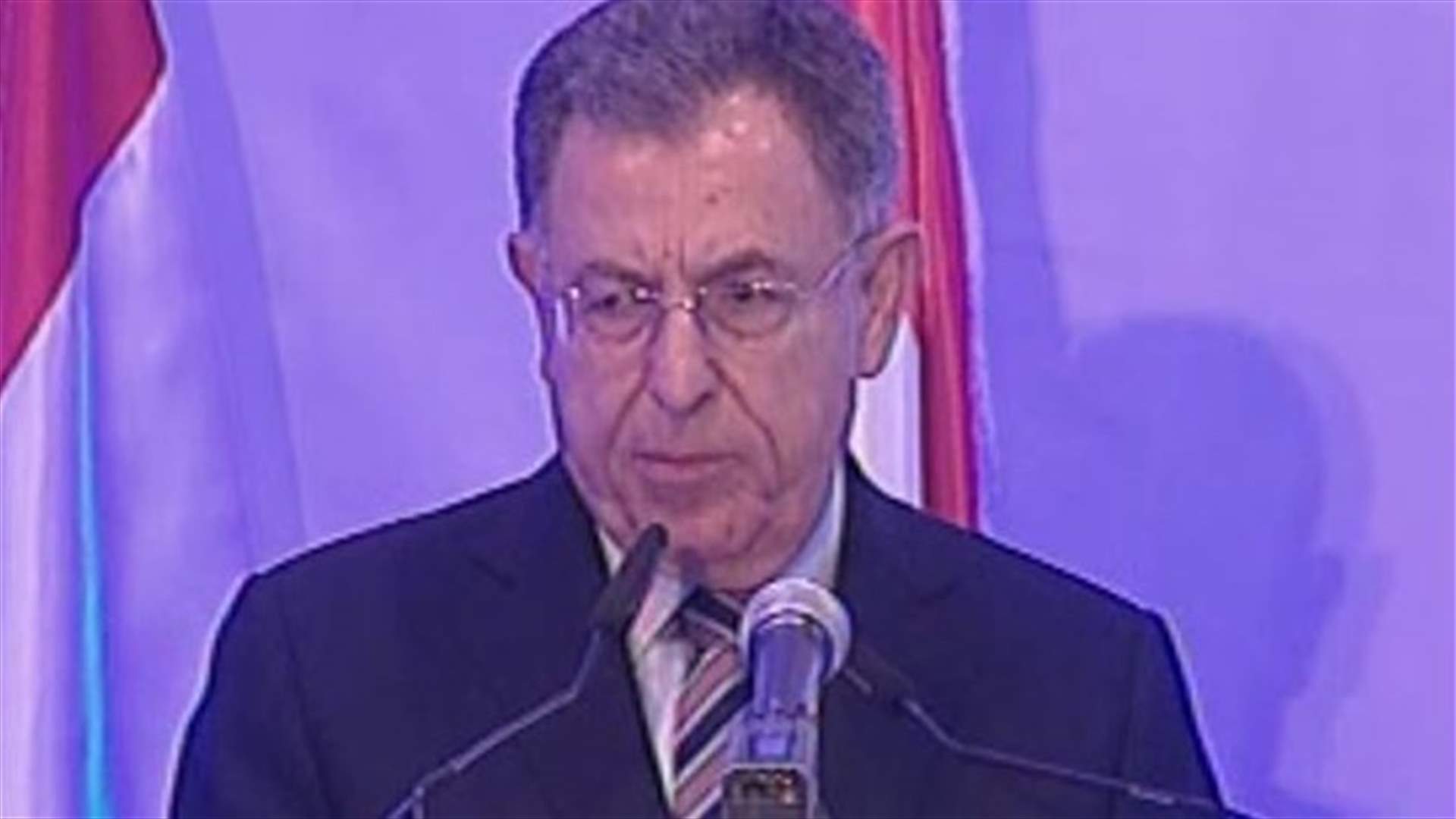 Siniora says presidential void unacceptable