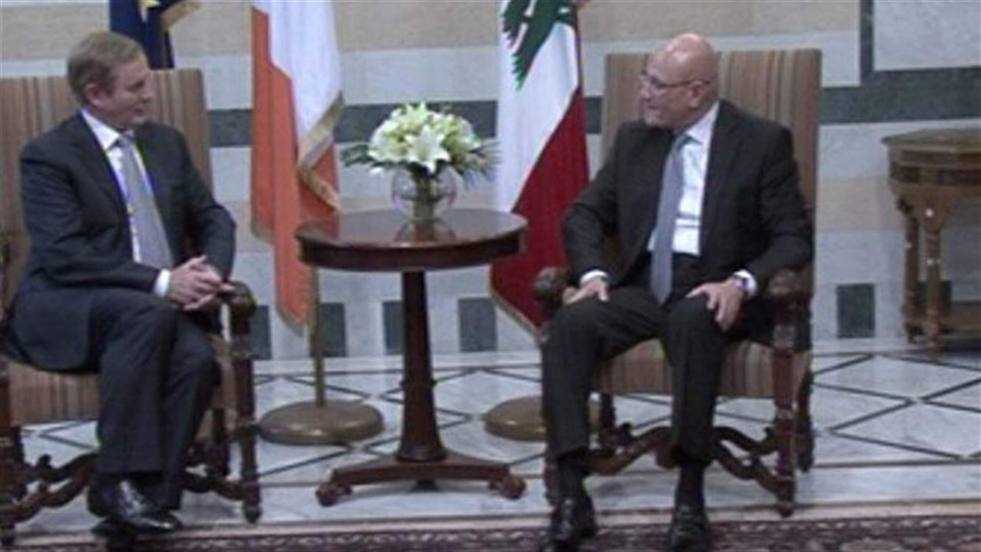 PM Salam meets with Irish counterpart 