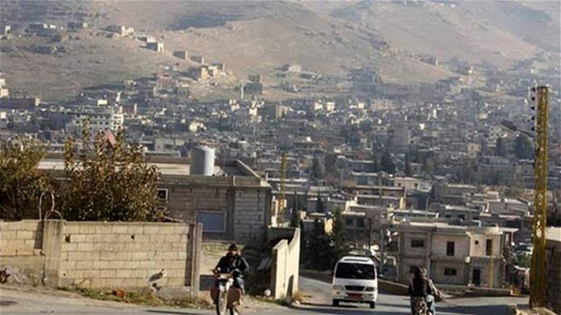 Lebanese army raids Syrian refugee camps in Arsal