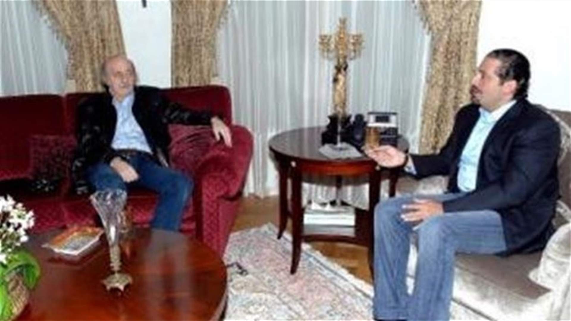 الحريري لجنبلاط : لا لعون