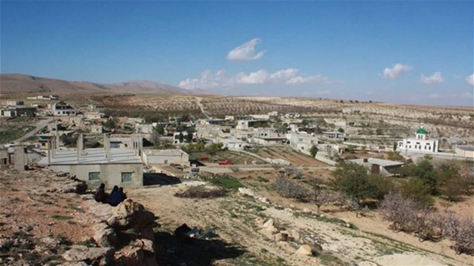 نزوح 50 عائلة لبنانية من الطفيل إلى عرسال