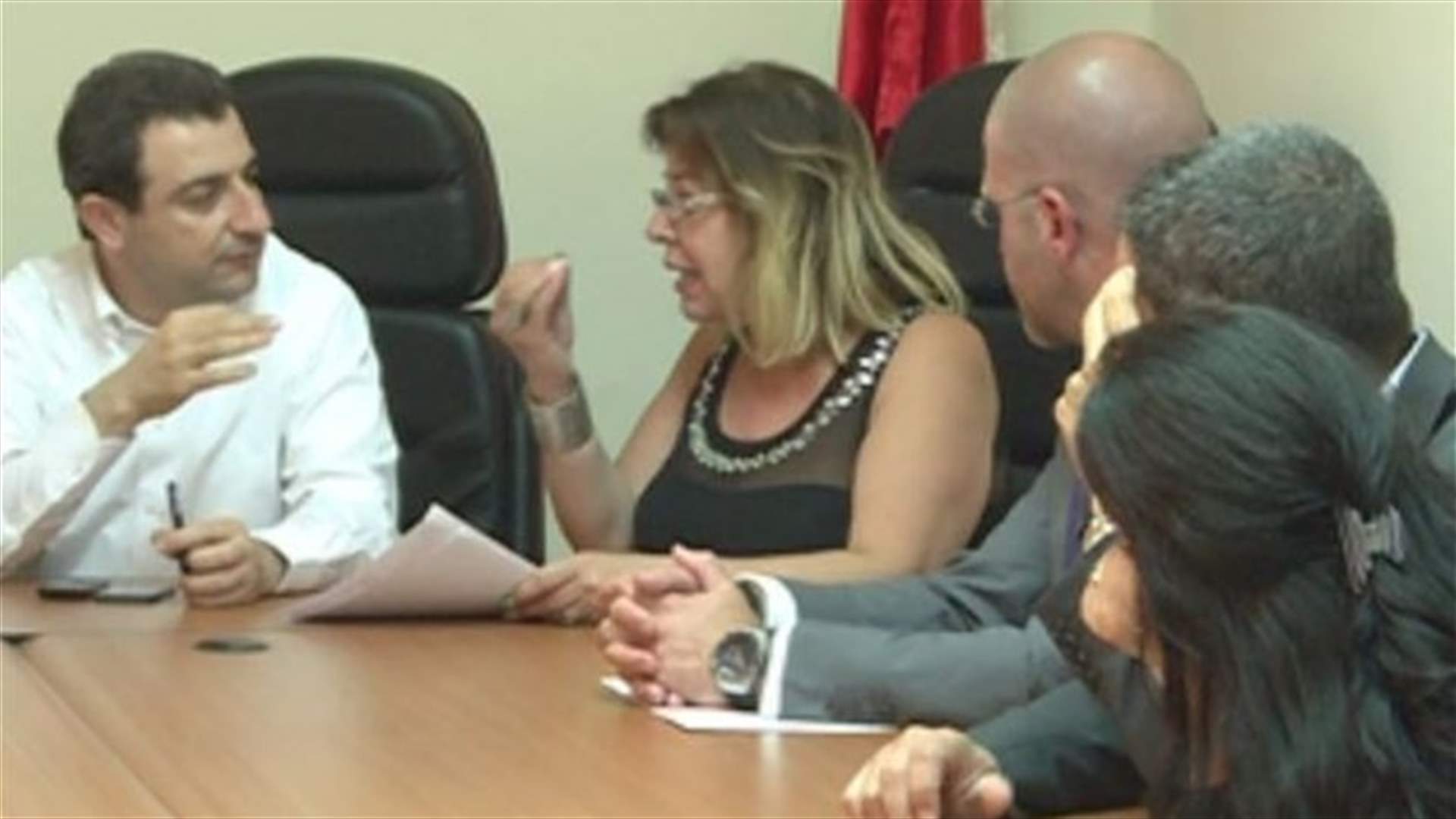 اتفاق بين إدارة مستشفى رفيق الحريري  والموردين