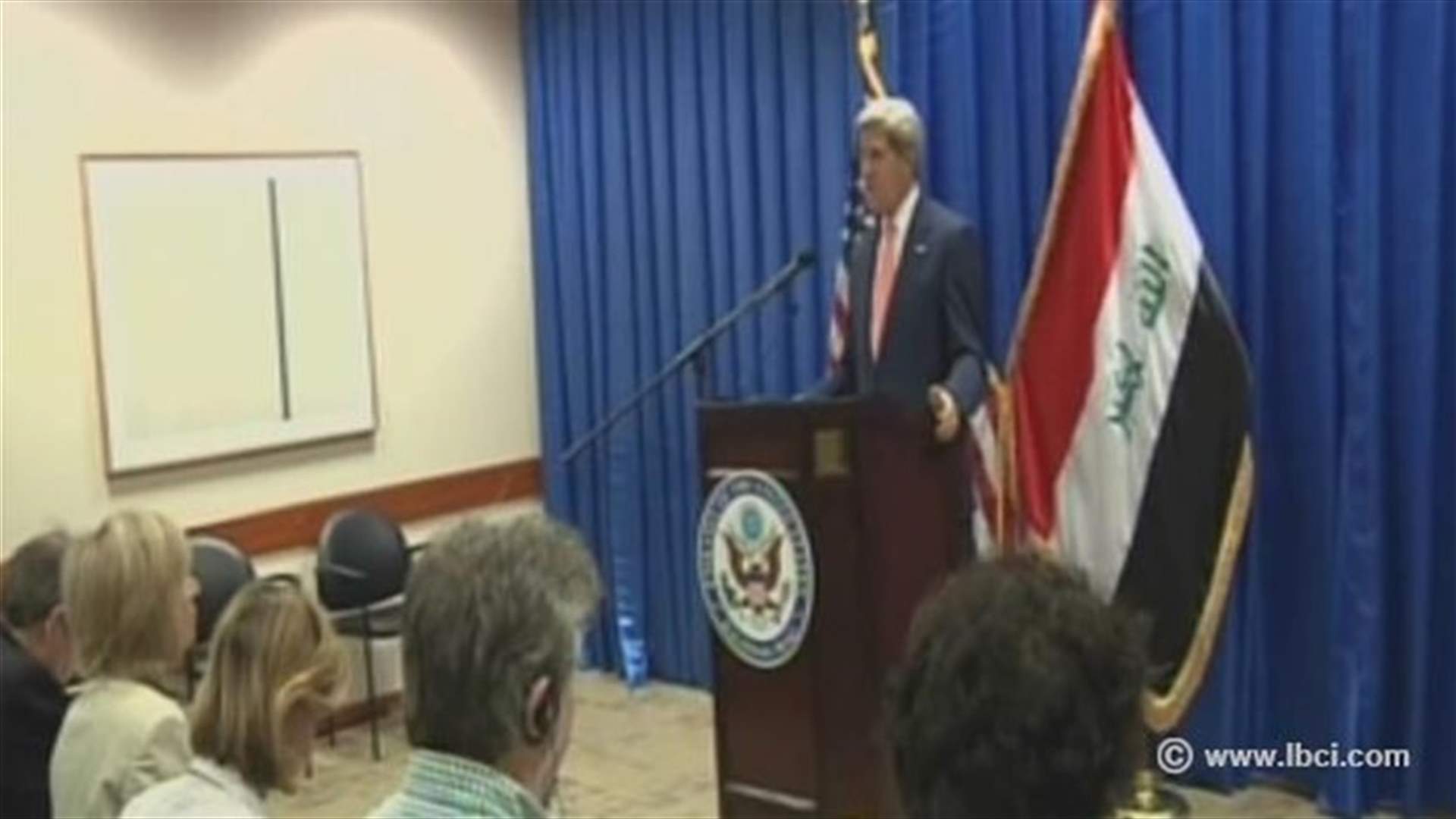 Kerry urges Kurds to save Iraq from collapse