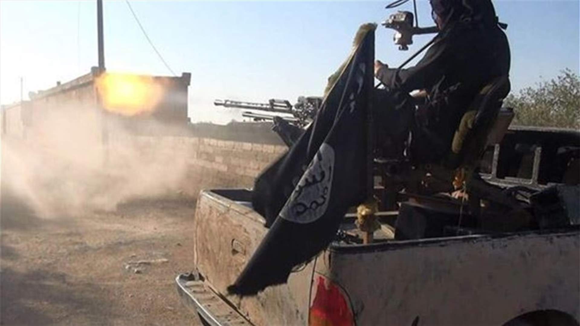 Militants attack Iraq air base, US assessment teams deploy