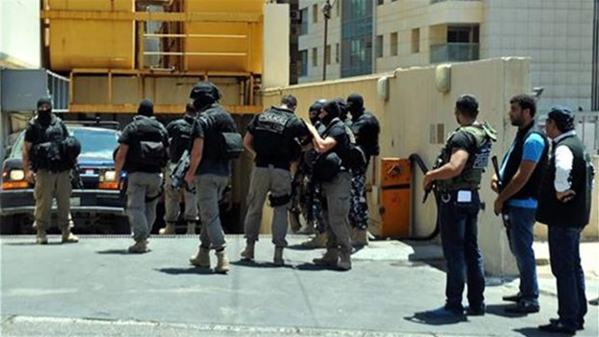 الاستخبارات الغربية : 20 انتحارياً دخلوا لبنان