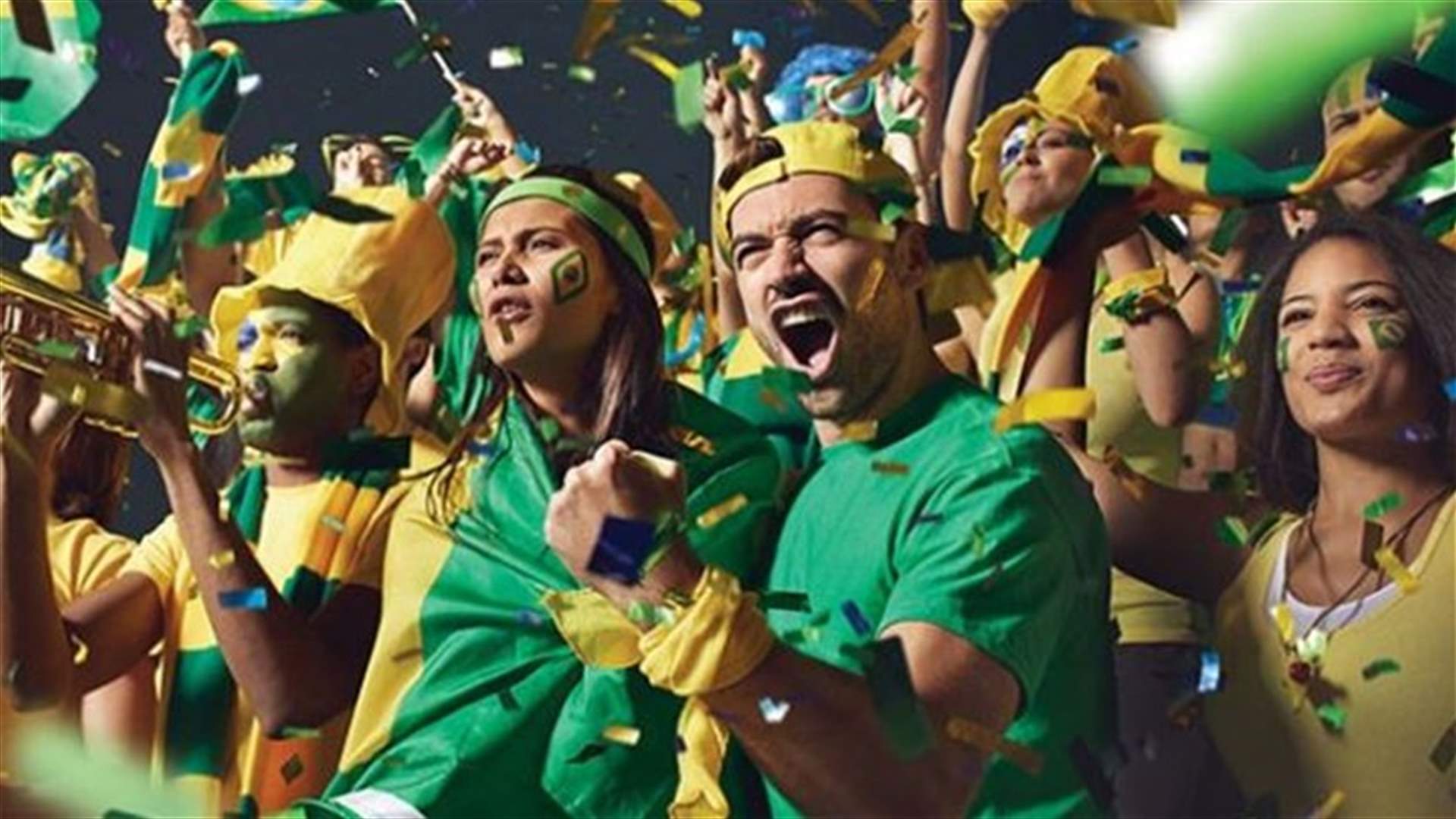 بالصور: هكذا يشاهدون المونديال حول العالم