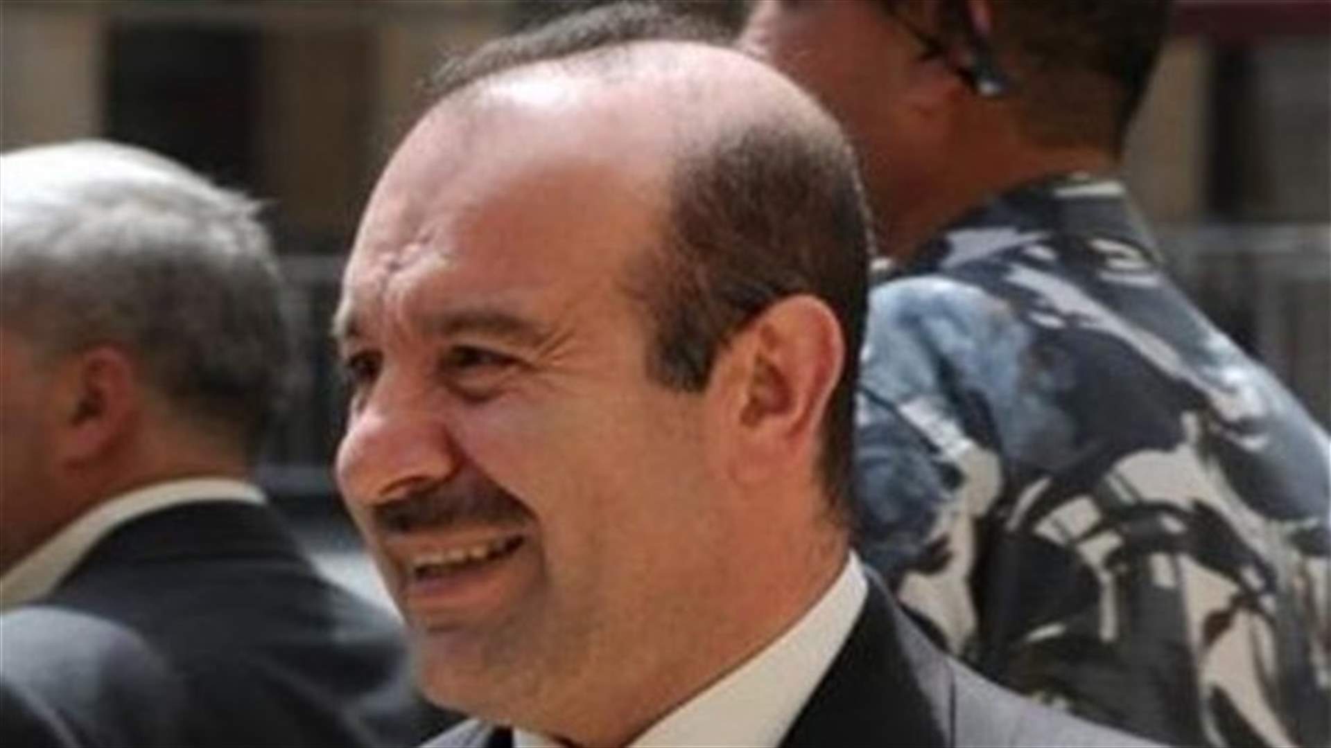 علوش : توقف المشاورات بالملف الرئاسي بين "المستقبل" و"التيار"