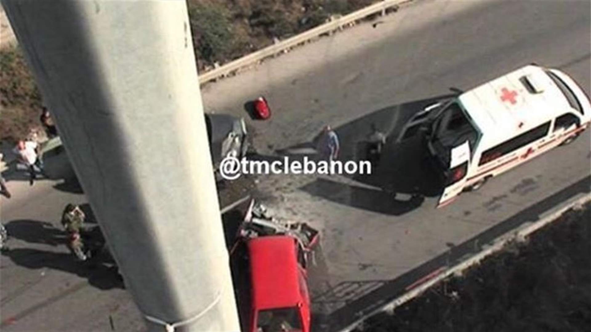 جرحى في حادث سير على طريق نهر الكلب
