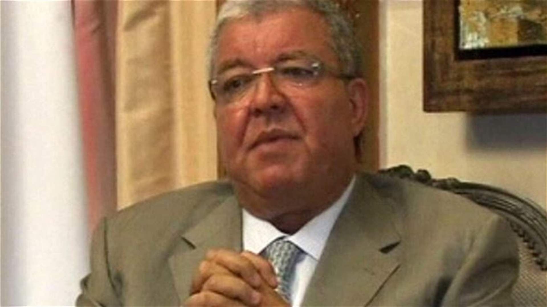 المشنوق :لا استبعد حصول تفجيرات انتحارية جديدة في لبنان