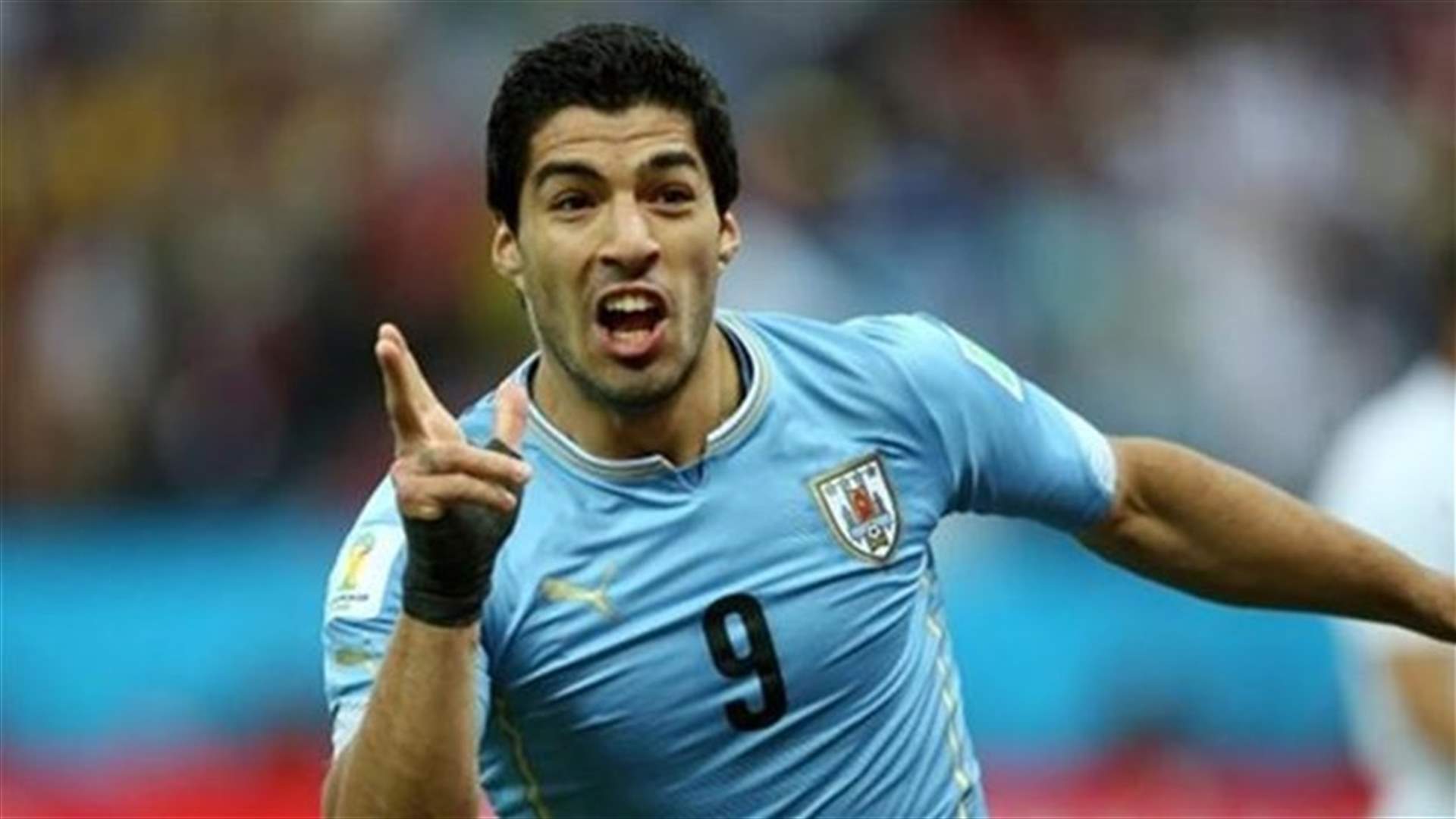 Liverpool agree to sell Suarez to Barcelona