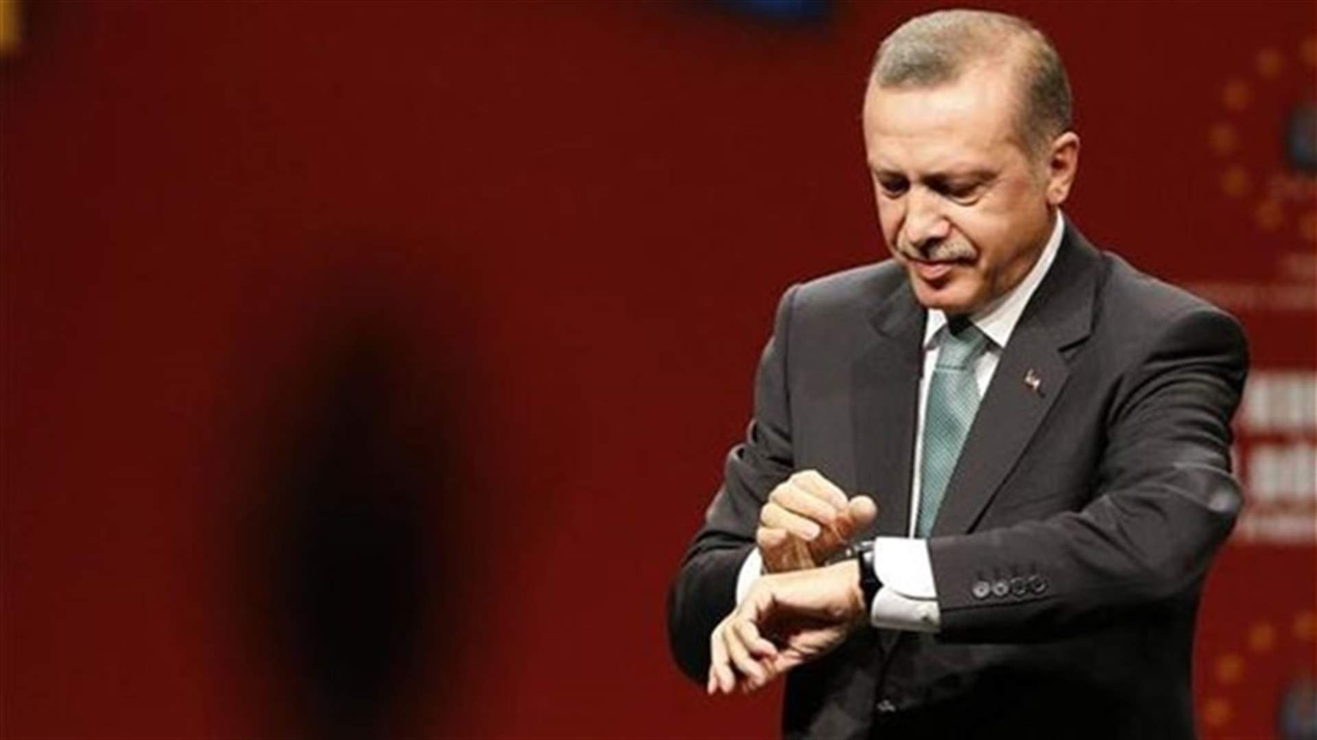 Holidaying Turkish voters urged to take stand against Erdogan