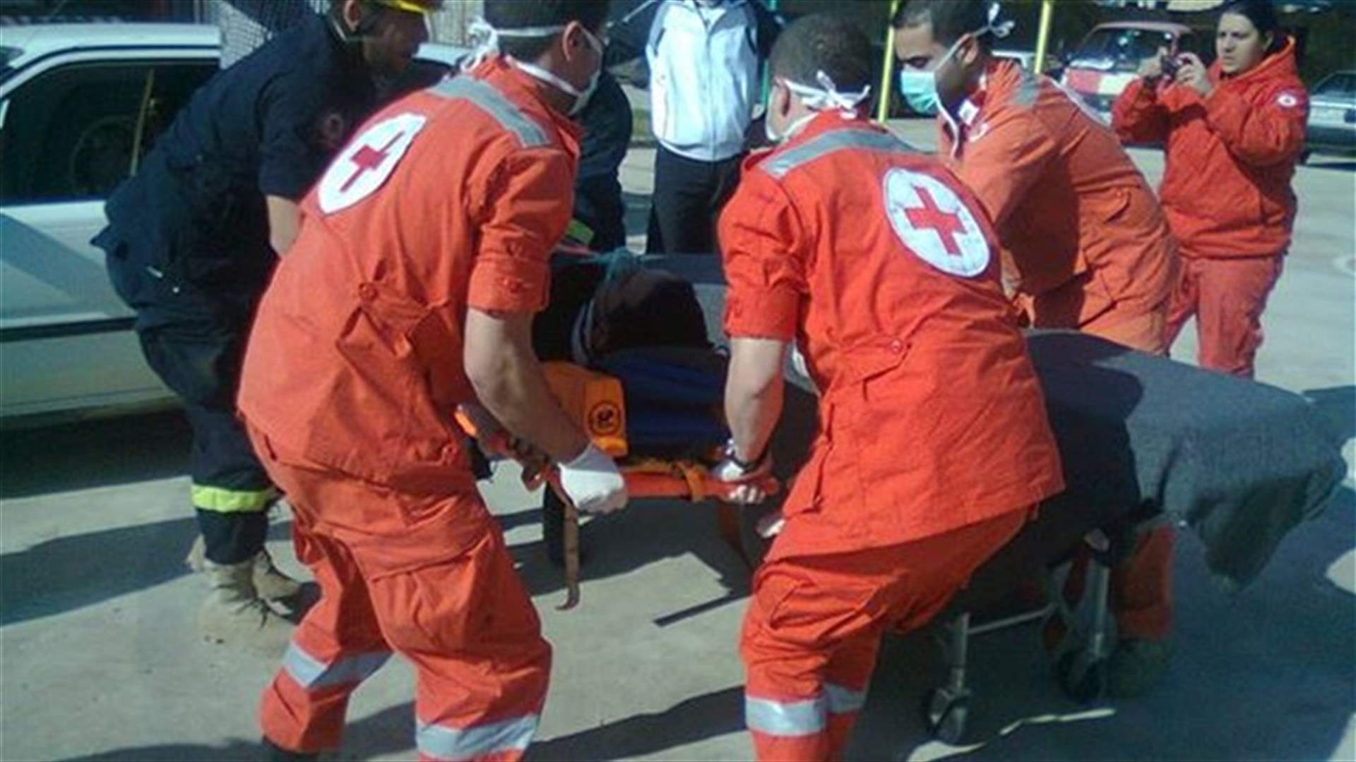 جريحان في حادث سير بين 4 سيارات   