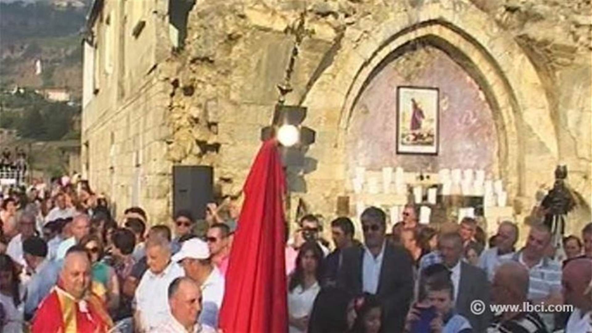 مسيحيو بريح يحتفلون بقداسهم الأول على أرض كنيسة مار الياس