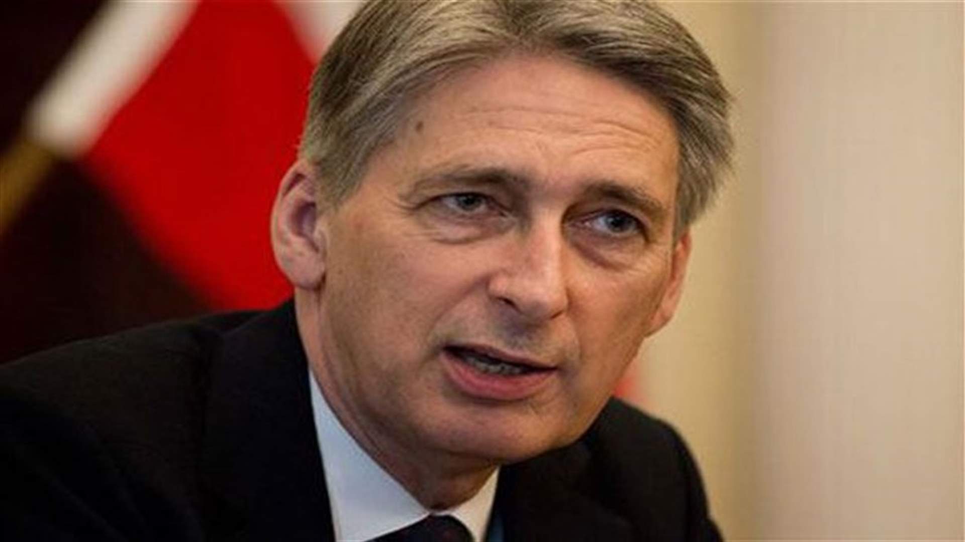 Britain says Putin 'cronies' must face sanctions over Ukraine