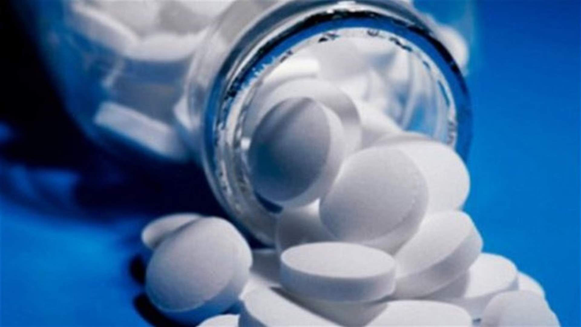 Paracetamol no better than placebo for low back pain, study finds