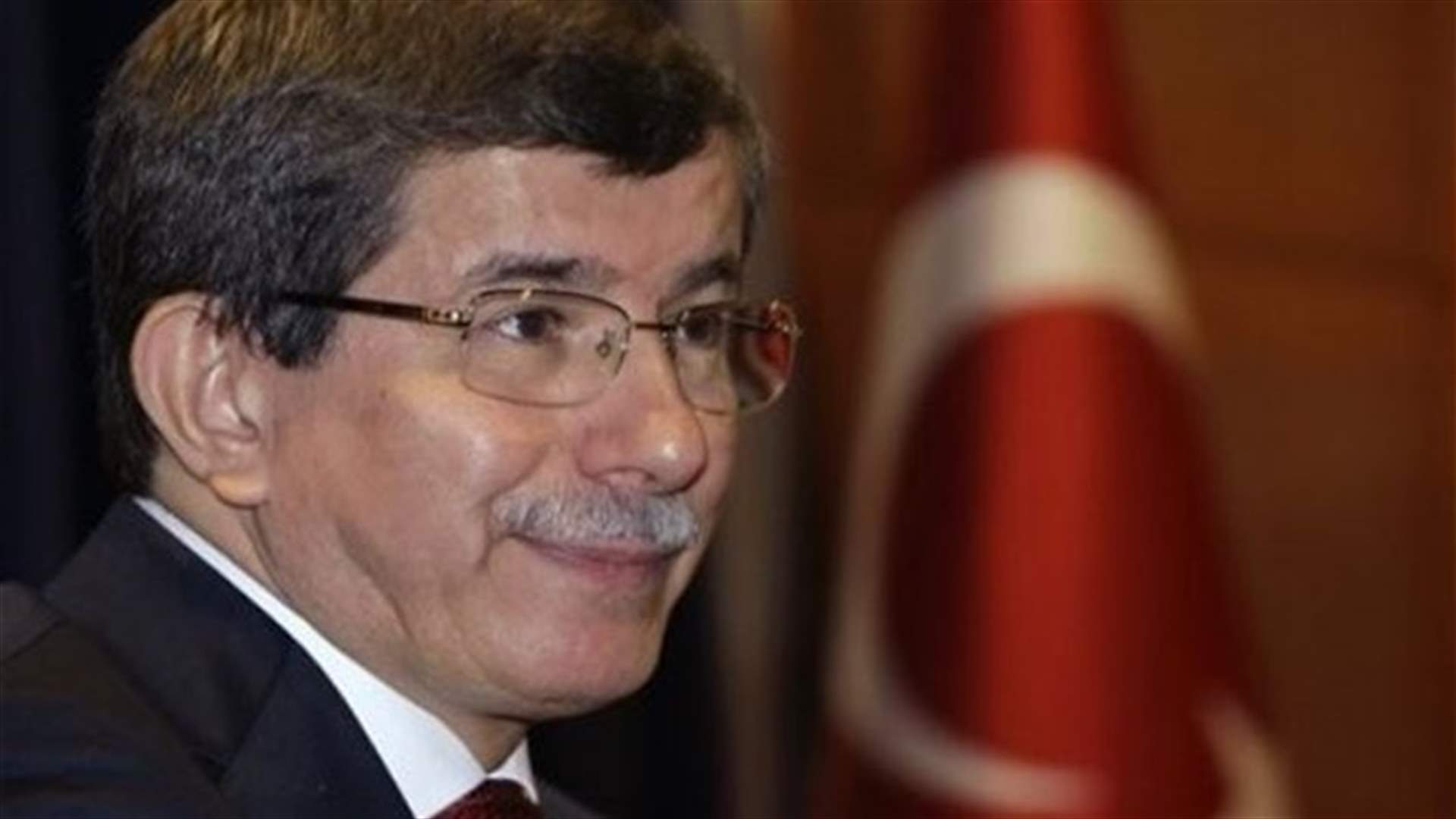 داوود أوغلو غادر الى قطر للتوصل لتهدئة بغزة