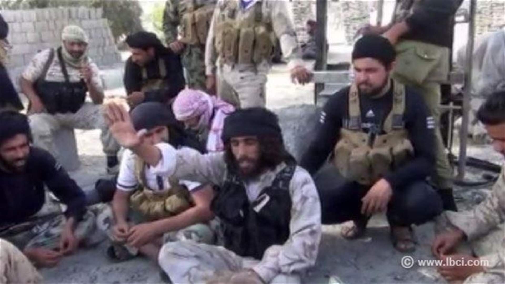 REPORT: Shaitat tribe violates agreement with IS, fight jihadists