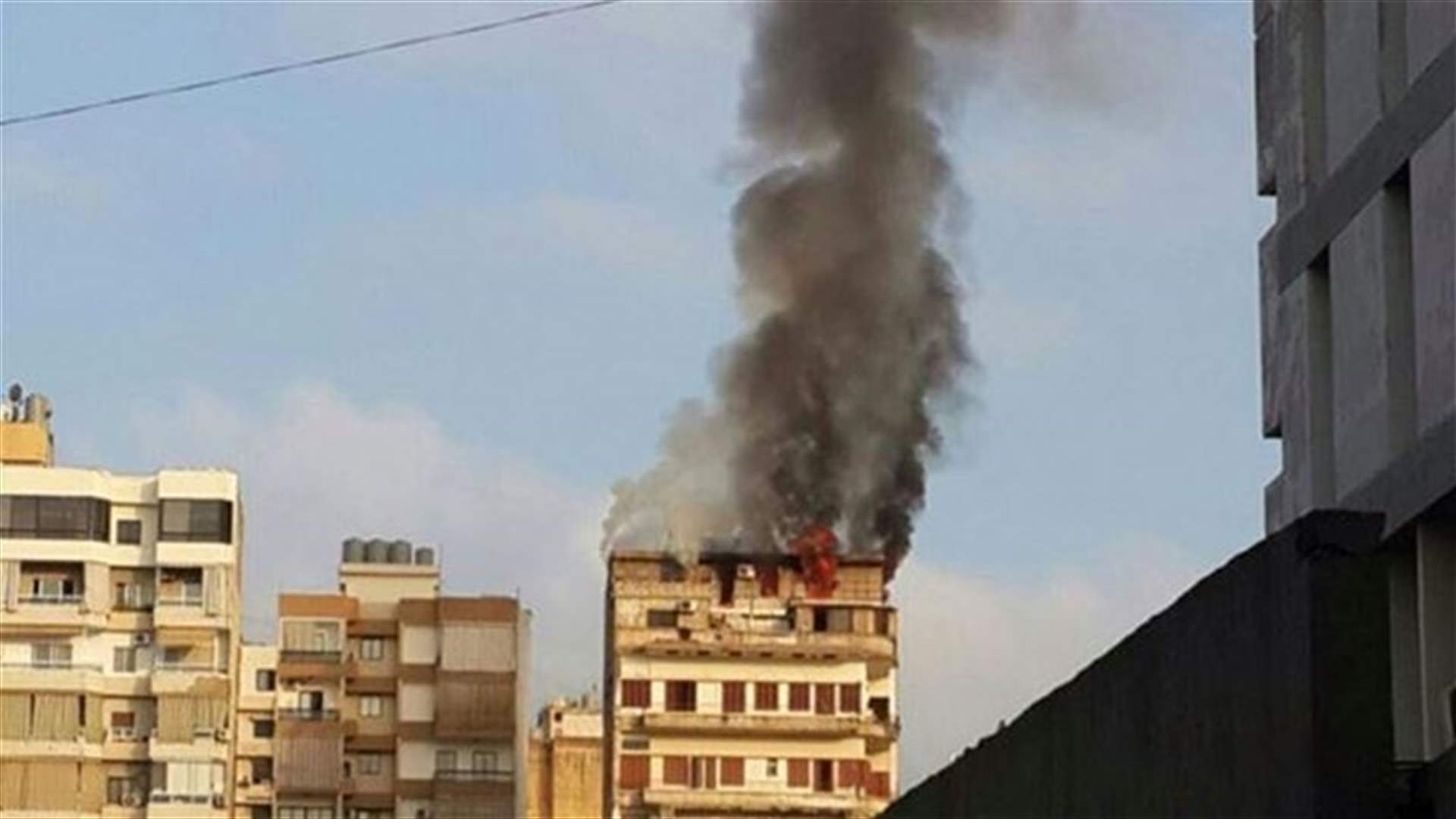 اخماد حريق كبير في طريق الجديدة