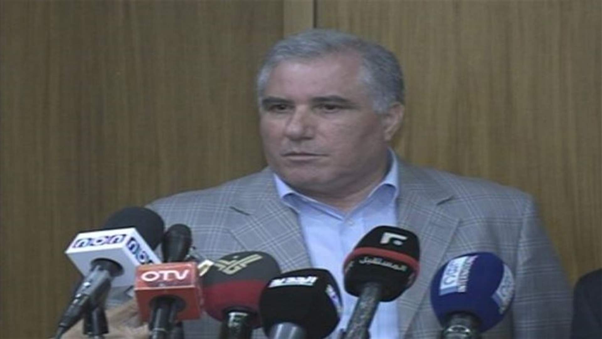 الوفد المتابع لكارثة الطائرة الجزائرية عاد إلى بيروت: مهمتنا لم تنته بعد 