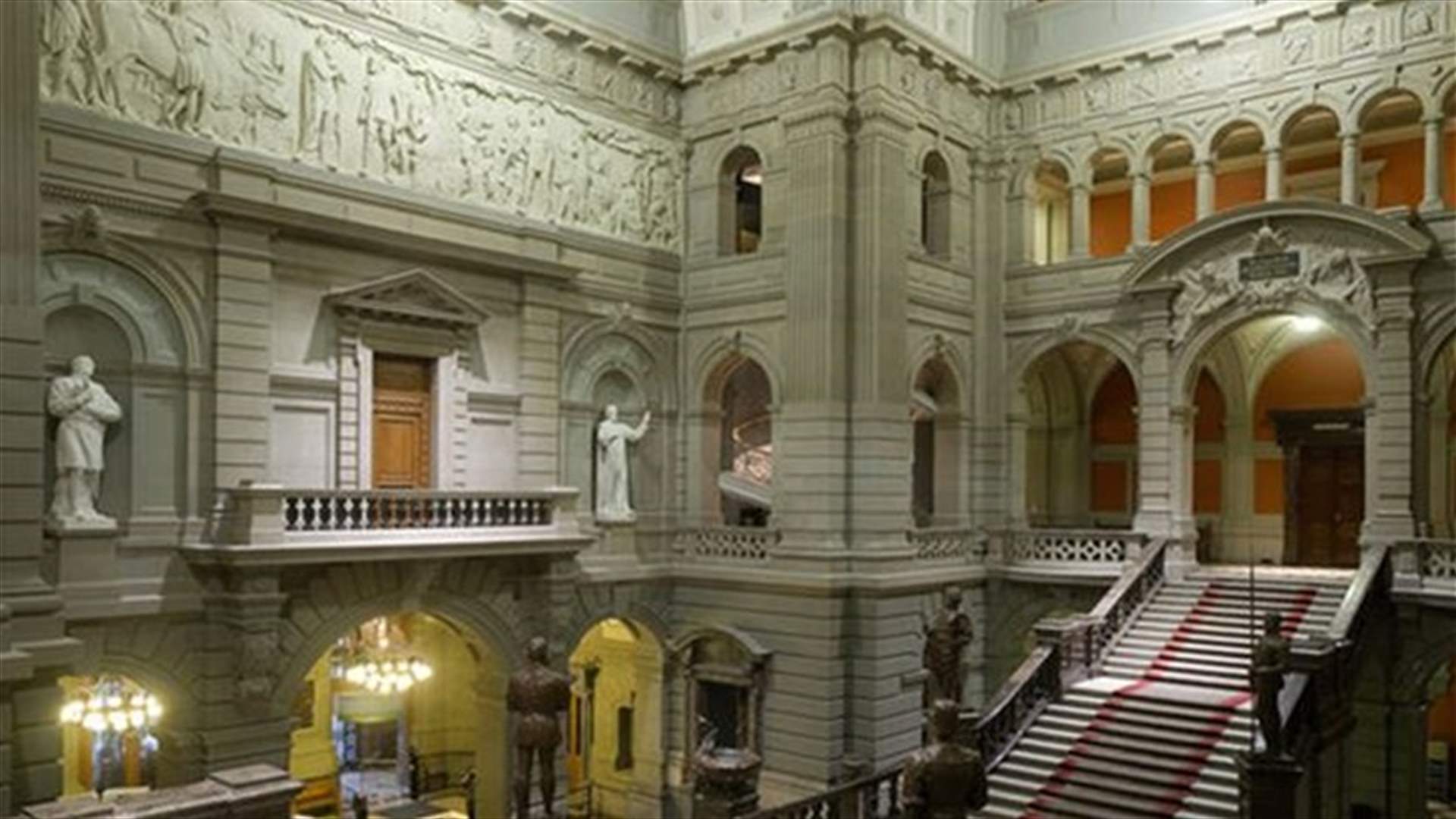 Swiss parliament employee uncovered tweeting nude workplace selfies