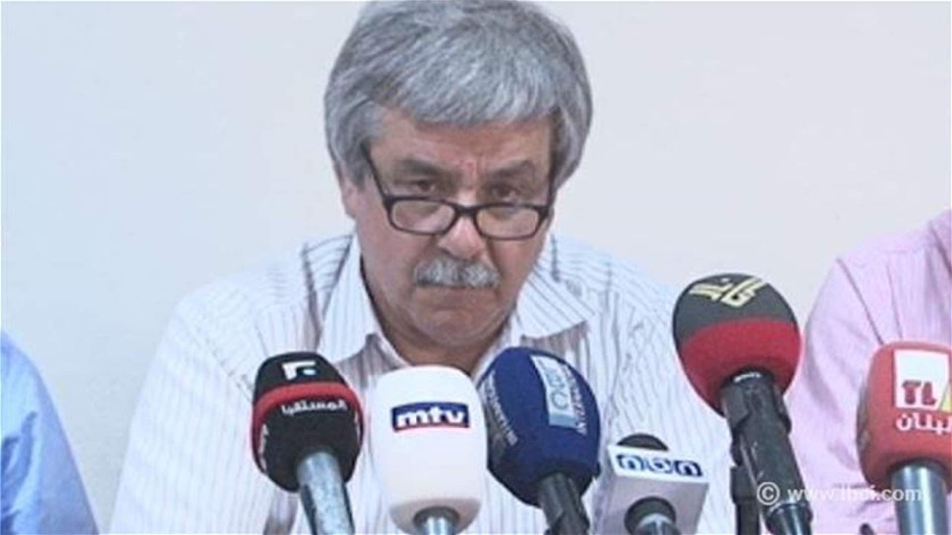 غريب: نطالب الحكومة بوضع حد للافادات وبرفض اقتراح بو صعب