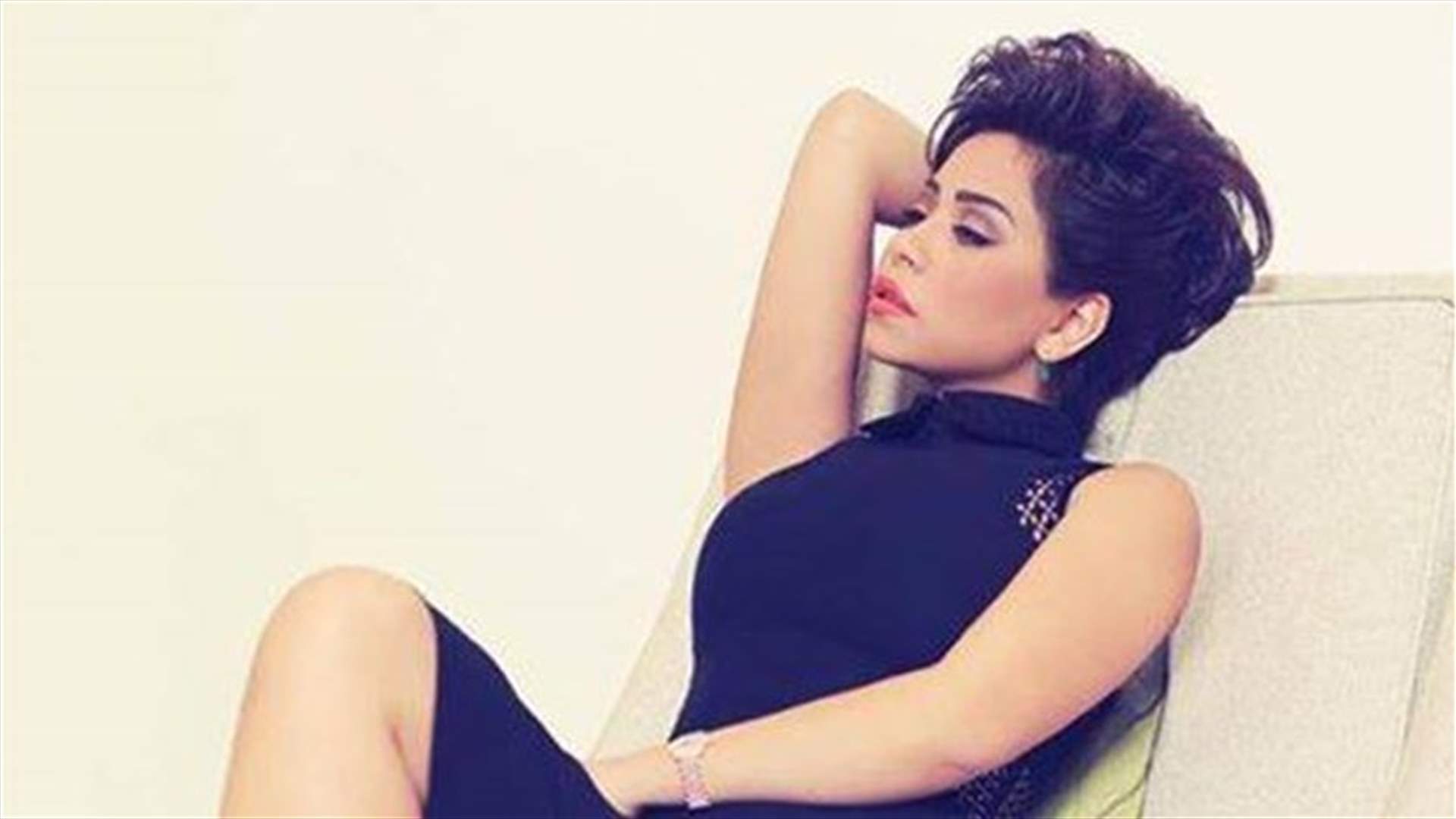 بالصور: جلسة تصوير تجمع شيرين عبد الوهاب ببناتها