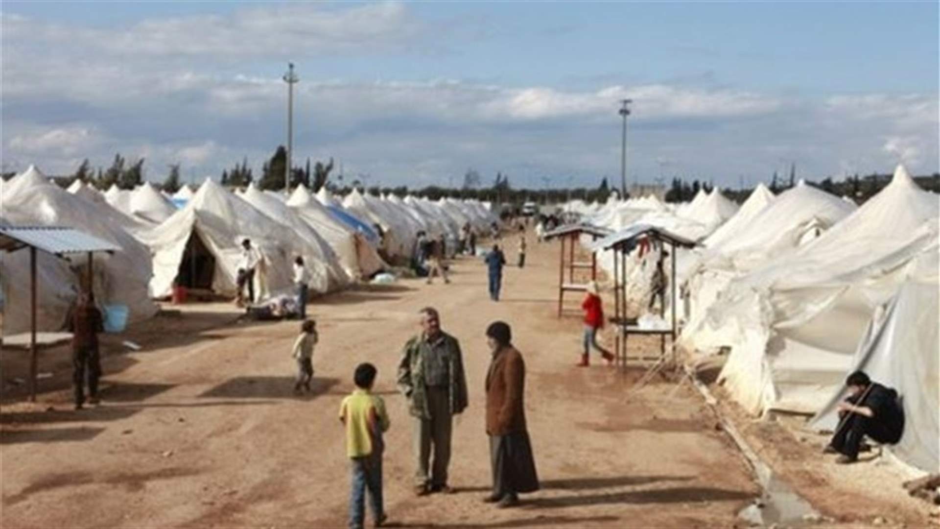Army forces raid Syrian refugee camps in Akkar