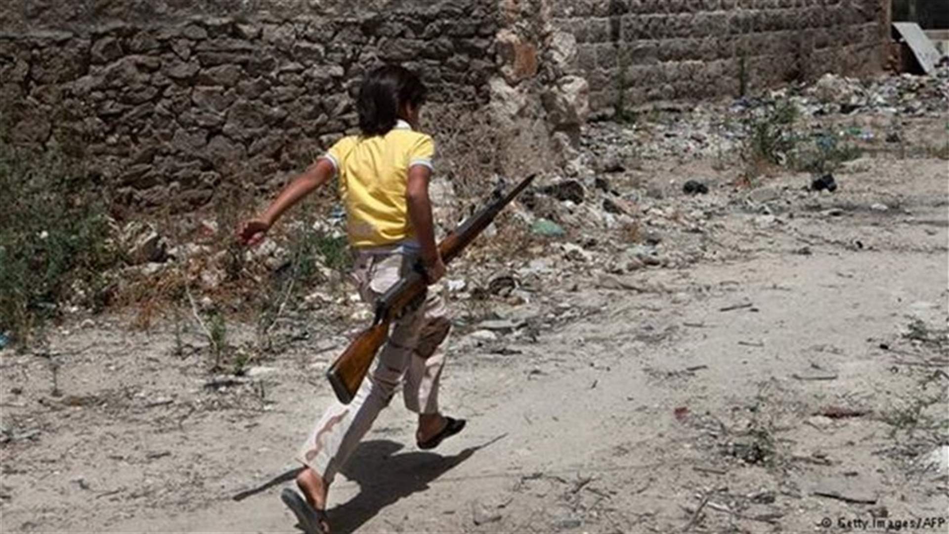 ما حقيقة خطف الاب لطفليه للقتال بسوريا؟