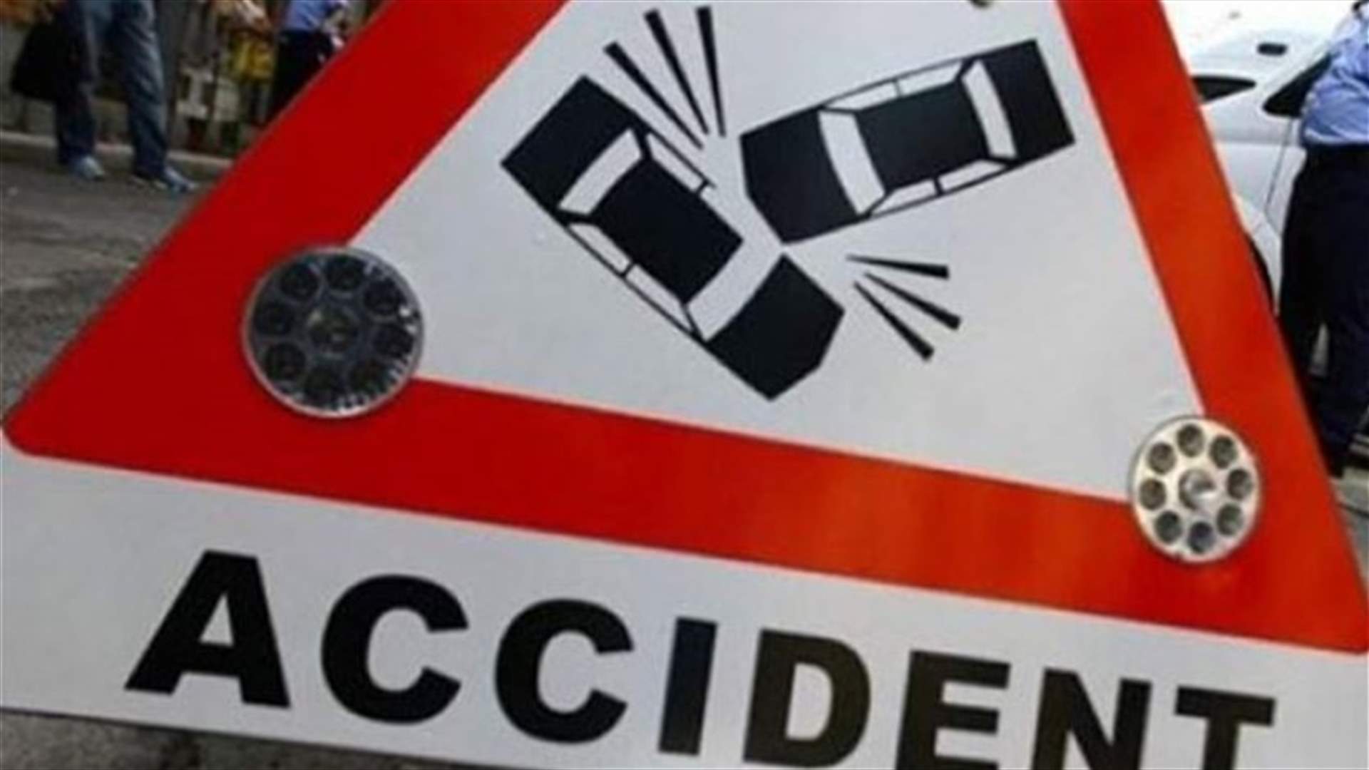 Two killed, four wounded in motor accident on Sidon-Tyre highway