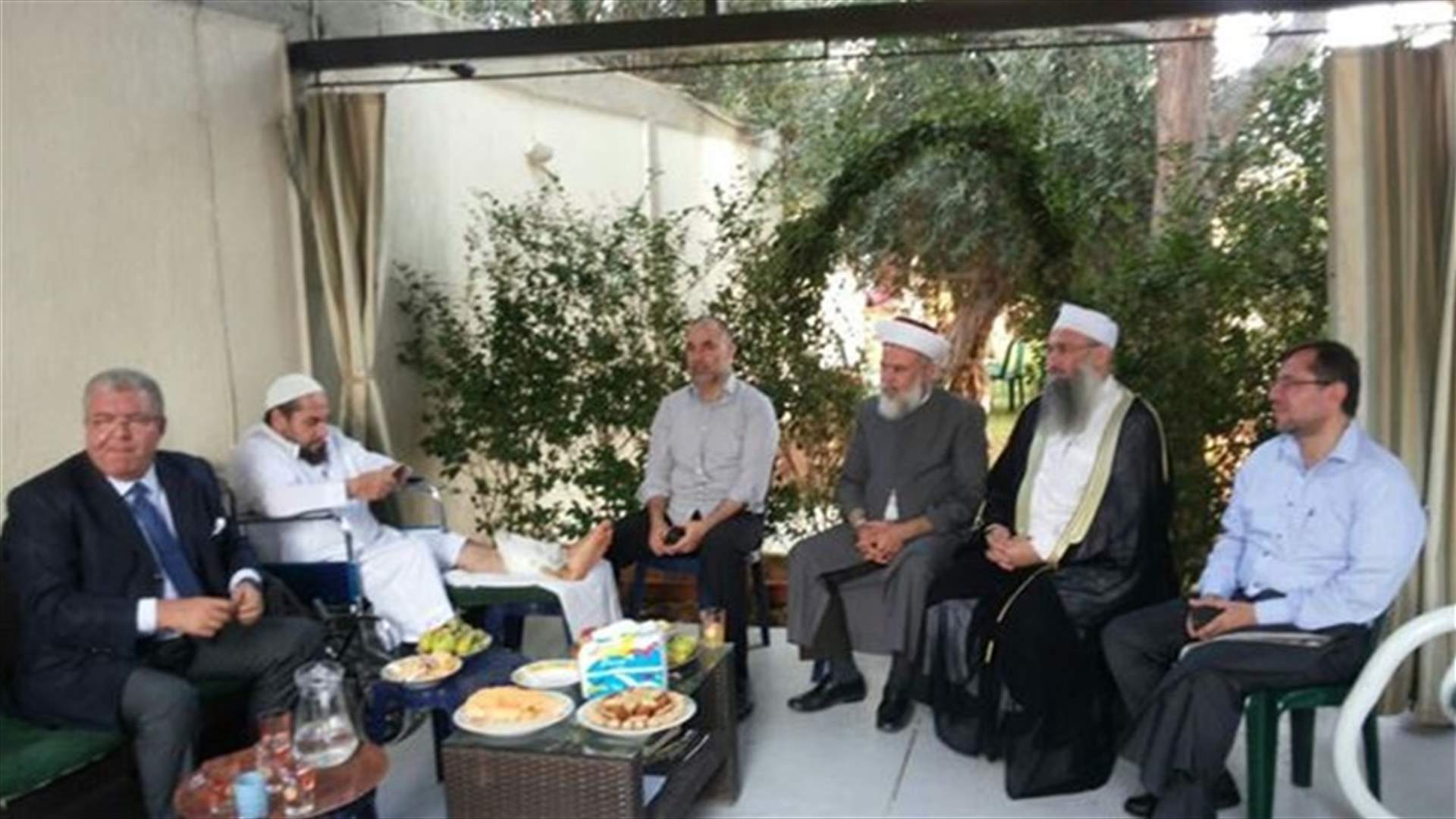 المشنوق زار الرافعي مطمئنا الى صحته