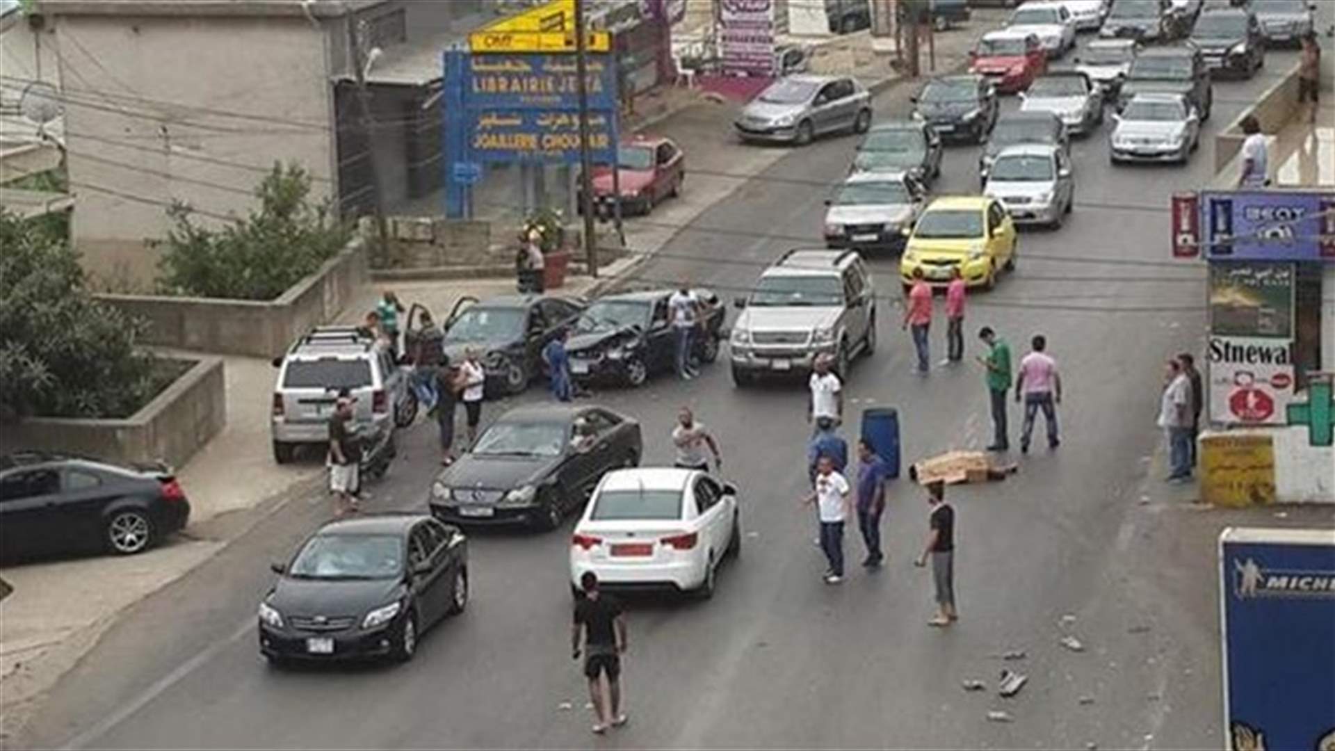 زحمة سير خانقة على اوتوستراد جعيتا .. والسبب حادث