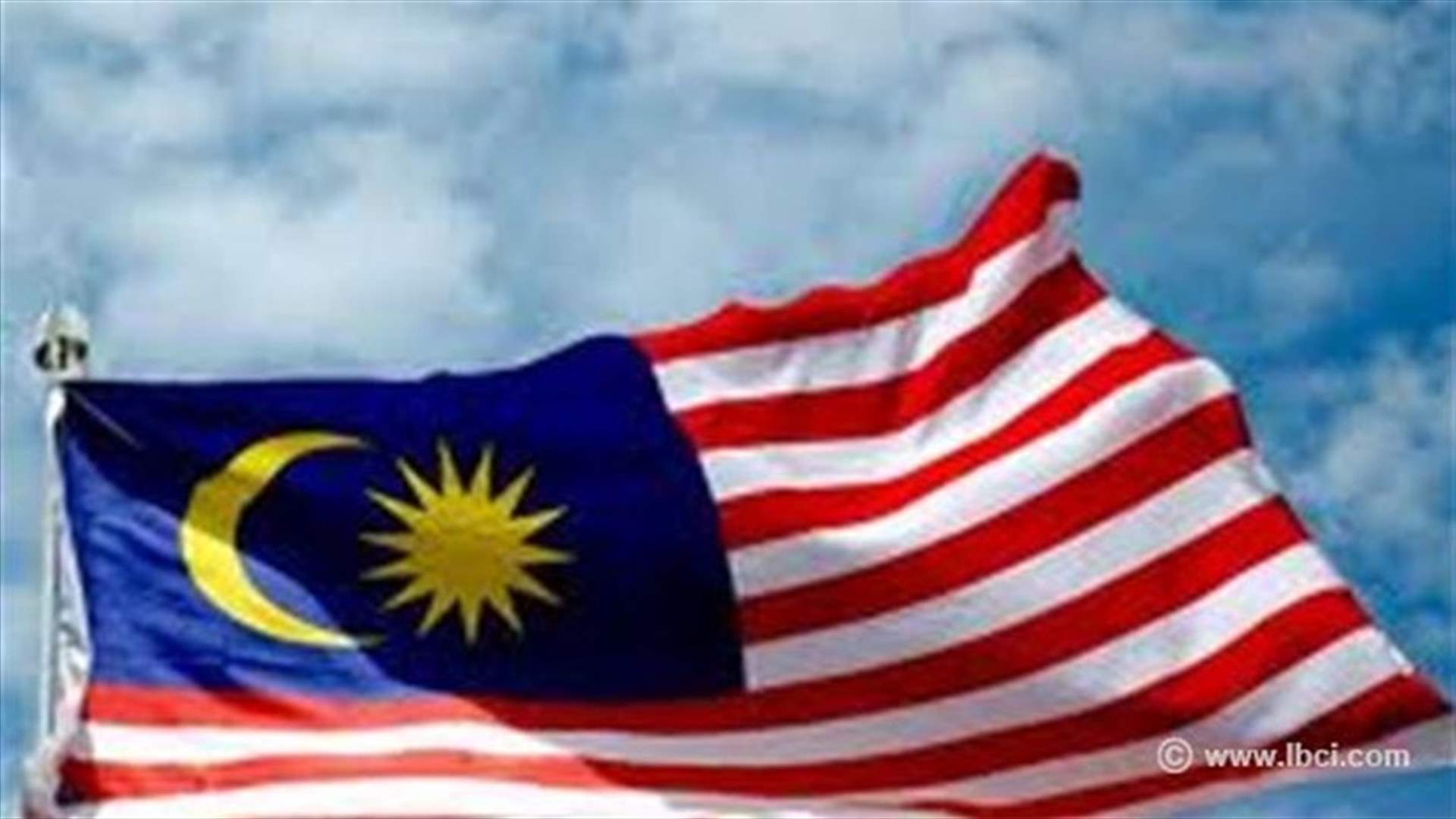 MH17 remains return home as govt battles fallout